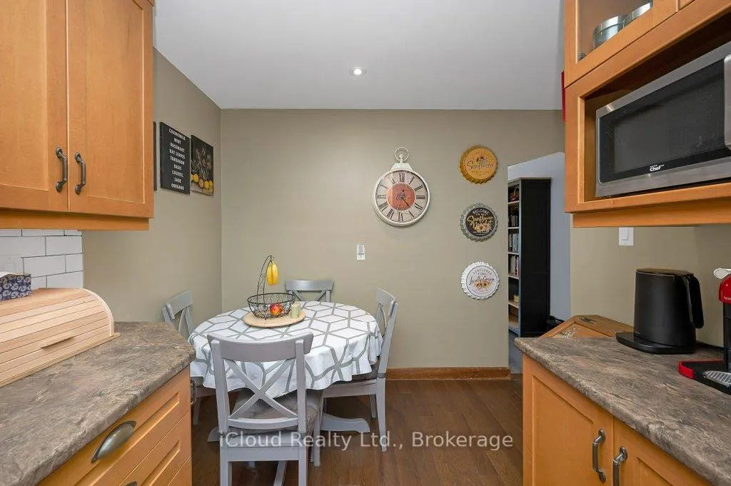 Photo 10 of 103 McElroy Road E, Hamilton, Balfour — HOMEH