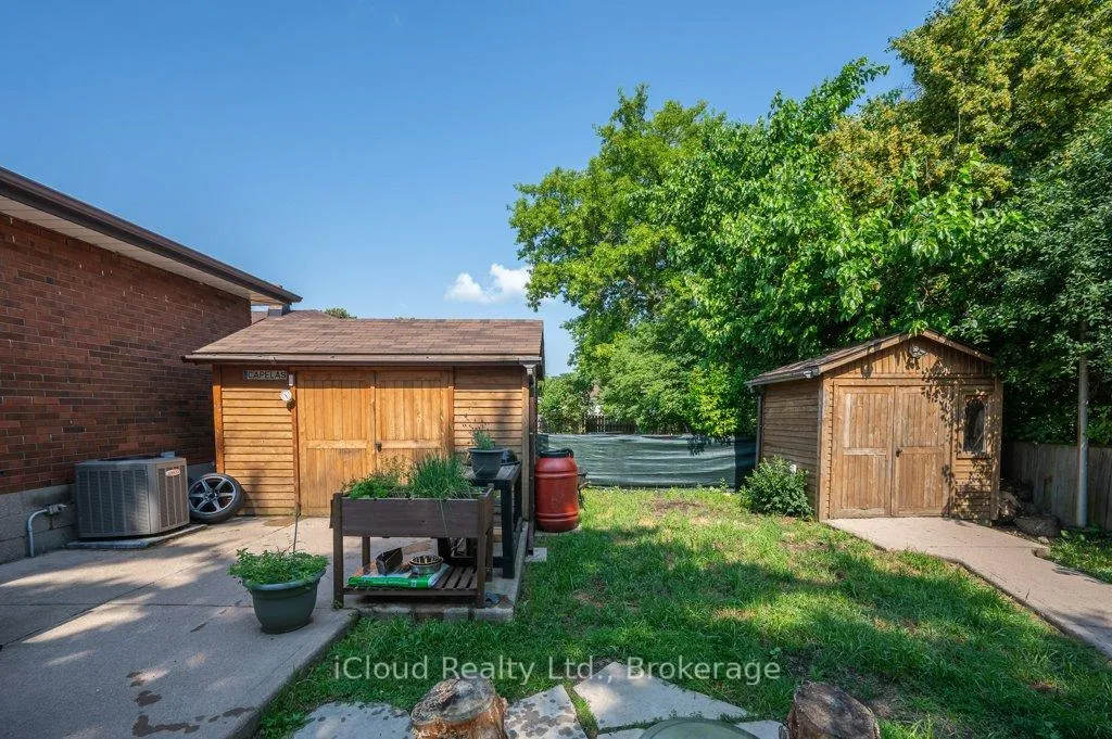 Photo 32 of 103 McElroy Road E, Hamilton, Balfour — HOMEH