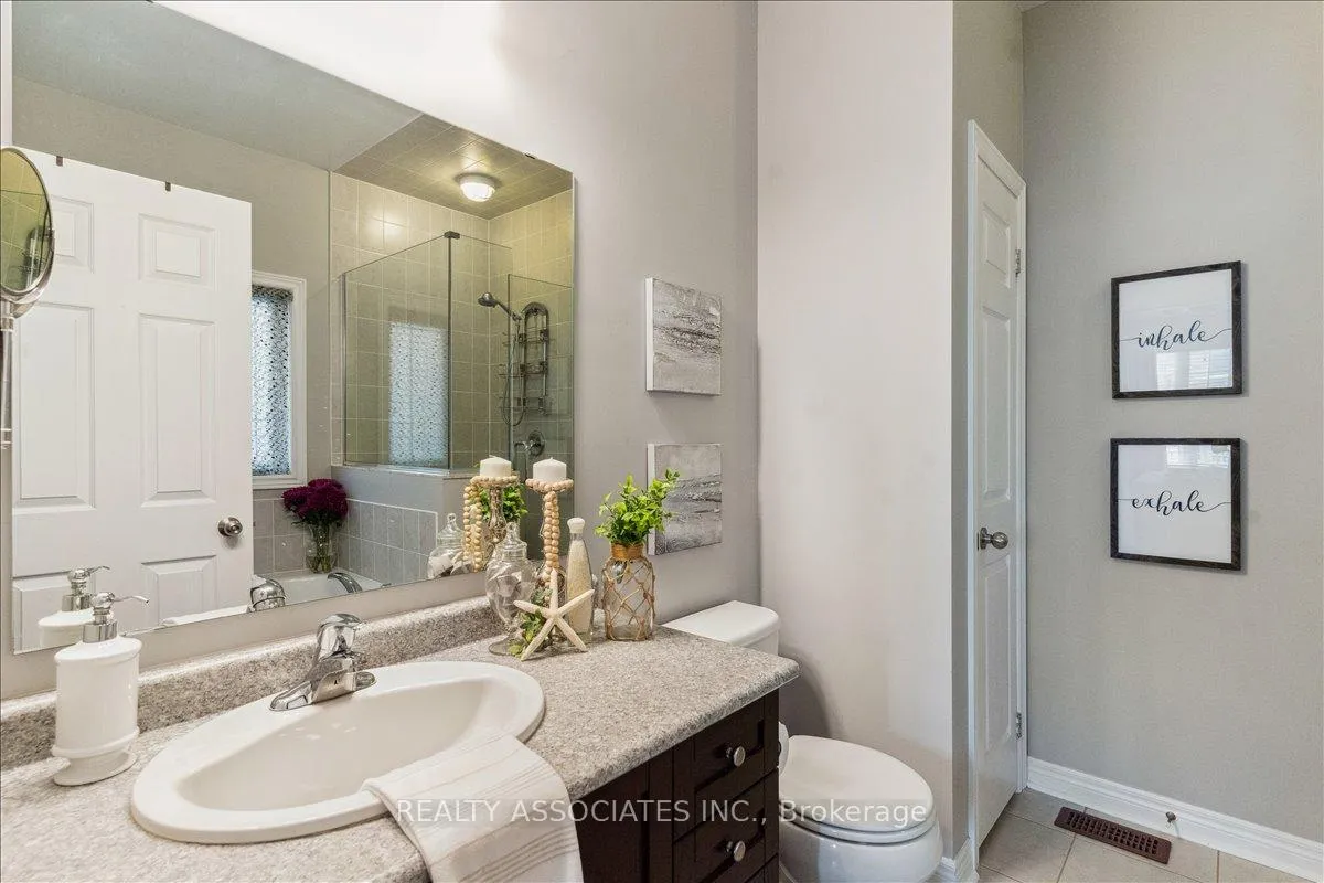 Photo 11 of 185 Glenabbey Drive, Clarington, Courtice — HOMEH