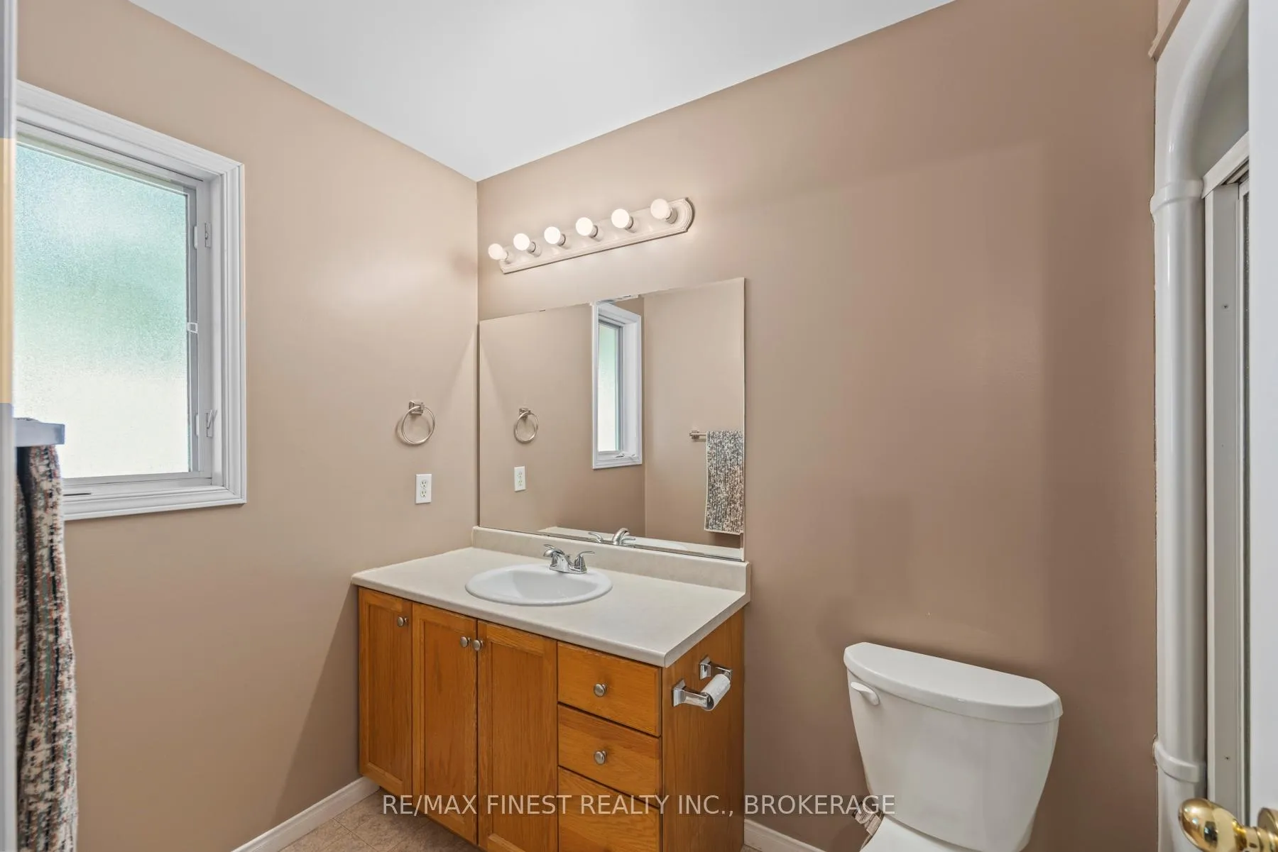 Photo 35 of 244 Langfield Street, Kingston, City Northwest — HOMEH