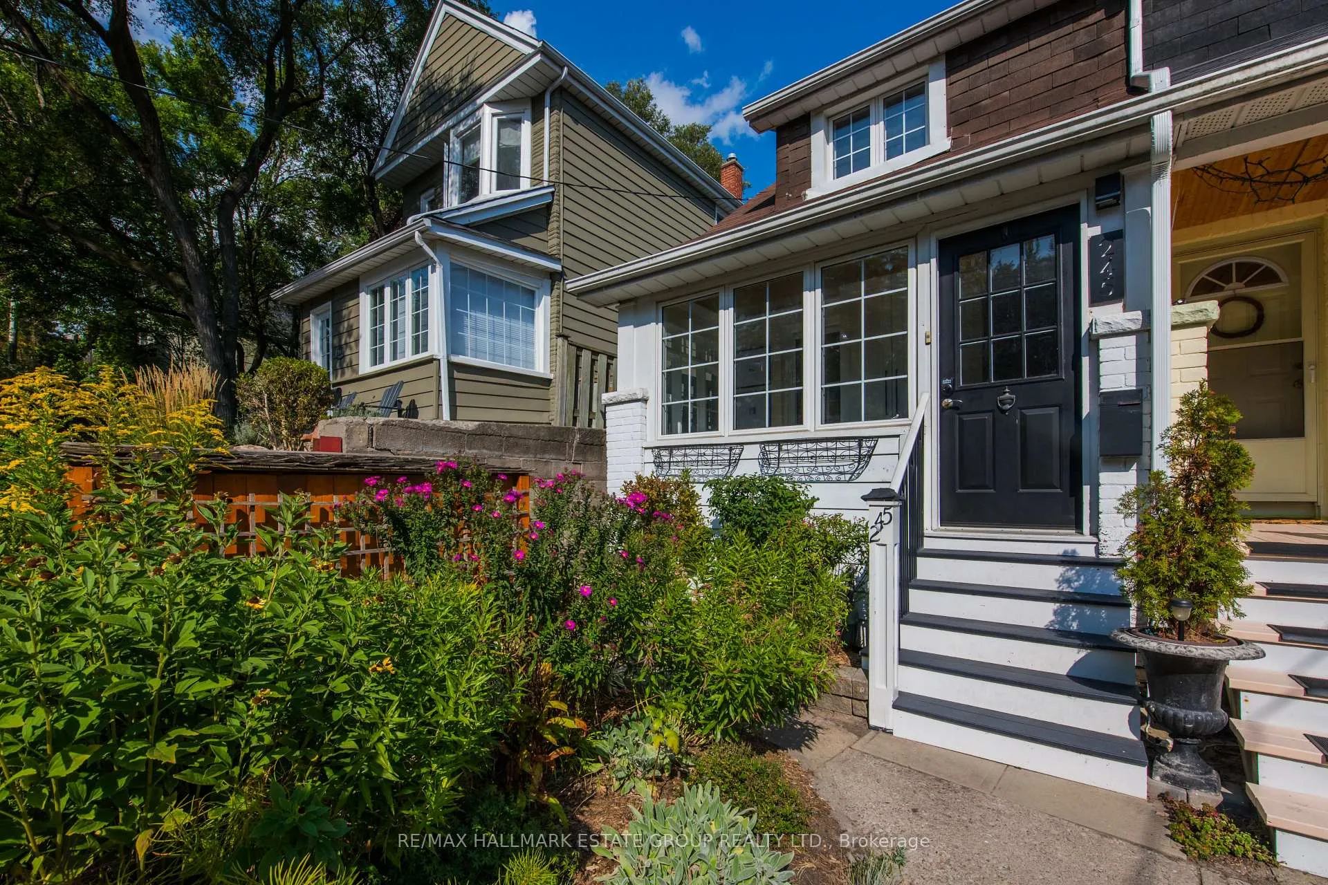 Photo 1 of 245 Kenilworth Avenue, Toronto, The Beaches — HOMEH