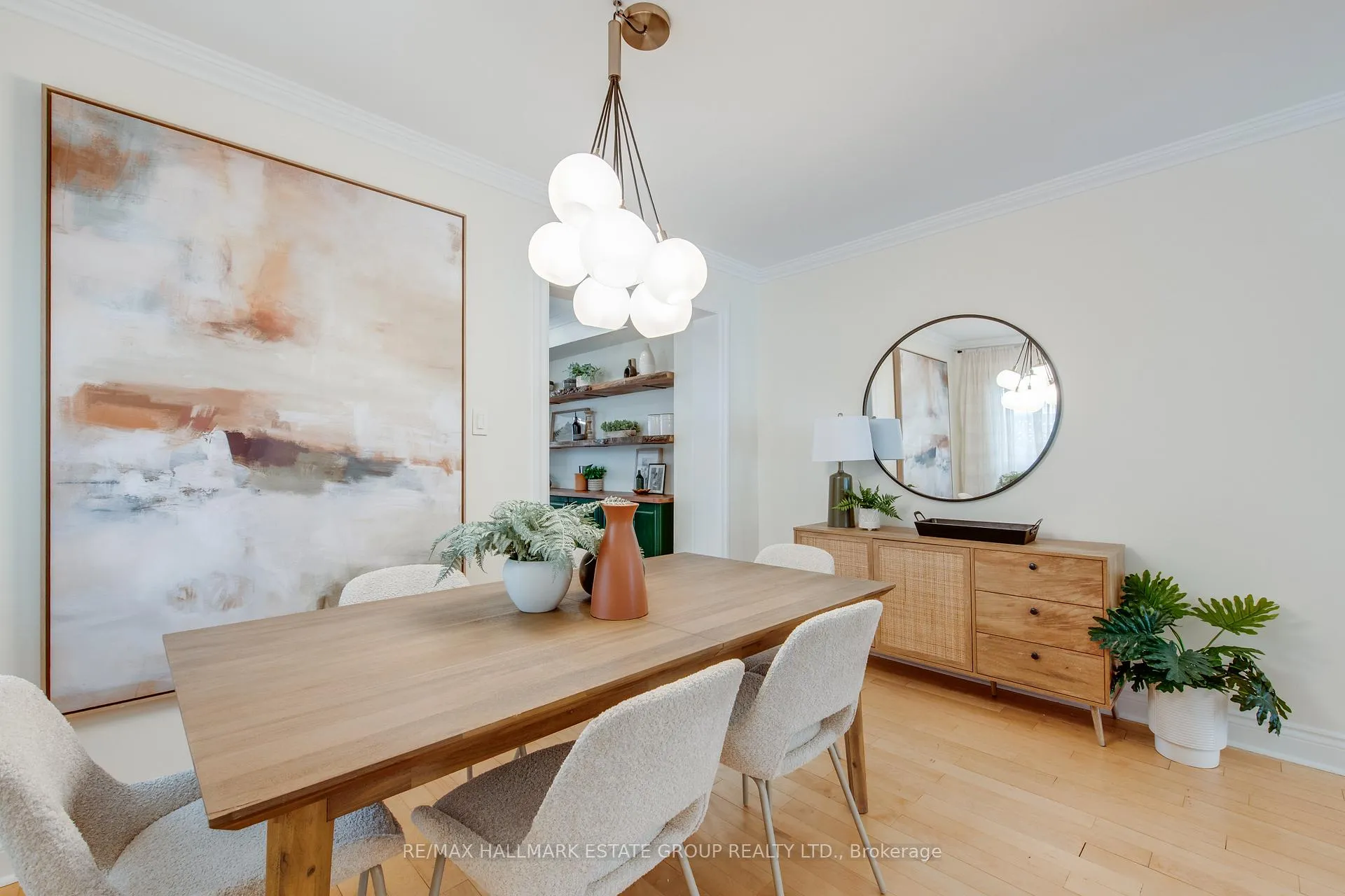Photo 11 of 245 Kenilworth Avenue, Toronto, The Beaches — HOMEH