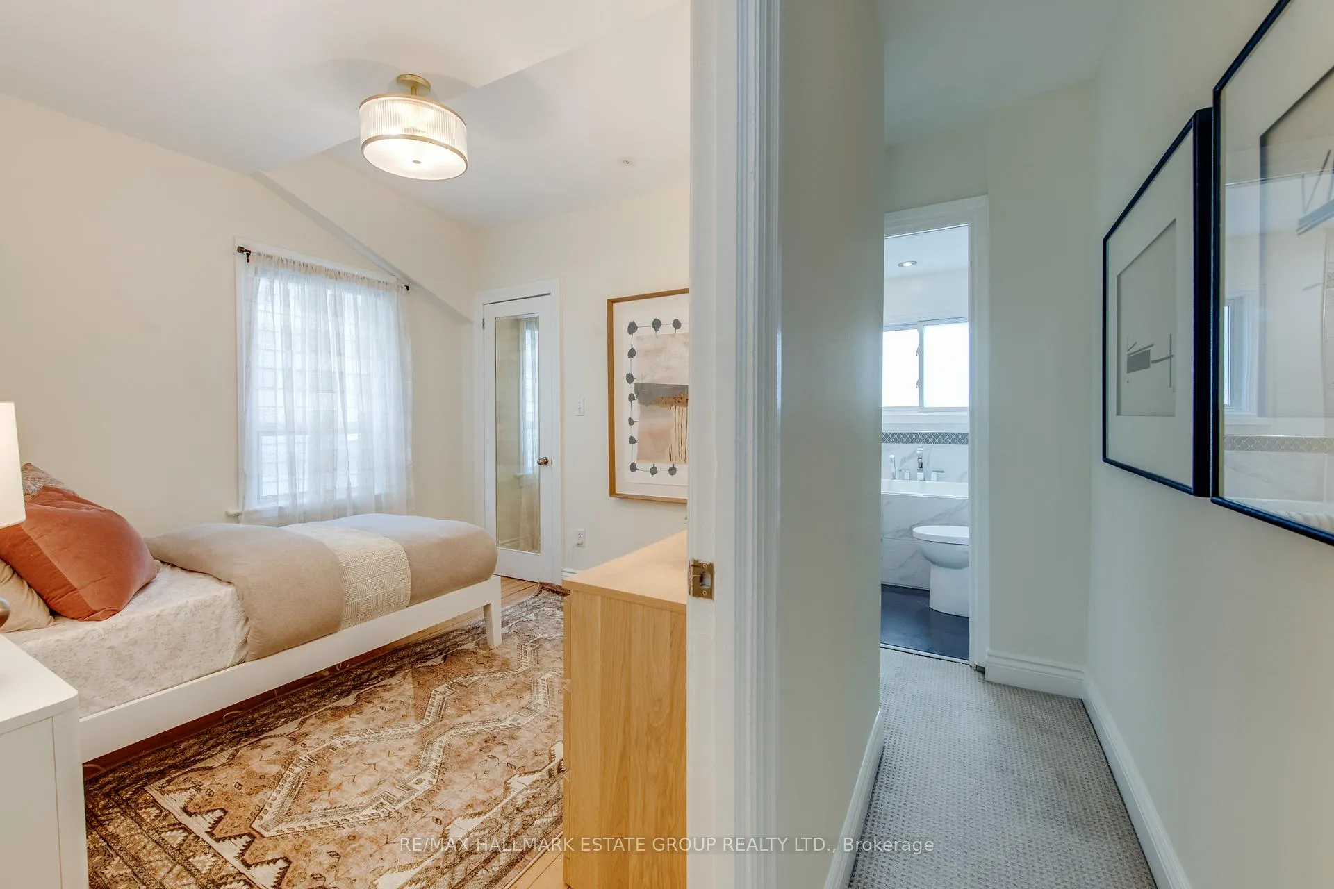 Photo 26 of 245 Kenilworth Avenue, Toronto, The Beaches — HOMEH