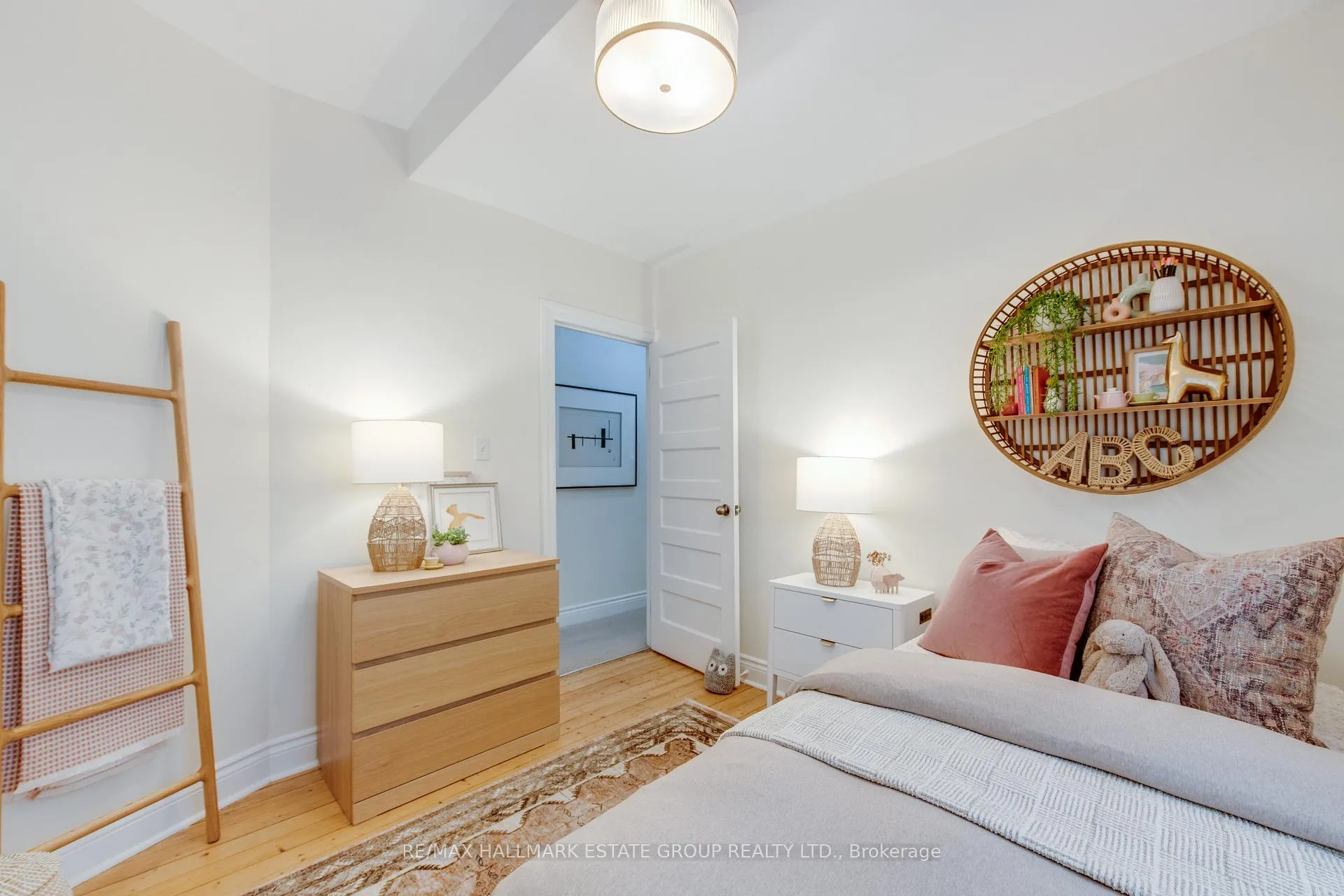 Photo 30 of 245 Kenilworth Avenue, Toronto, The Beaches — HOMEH
