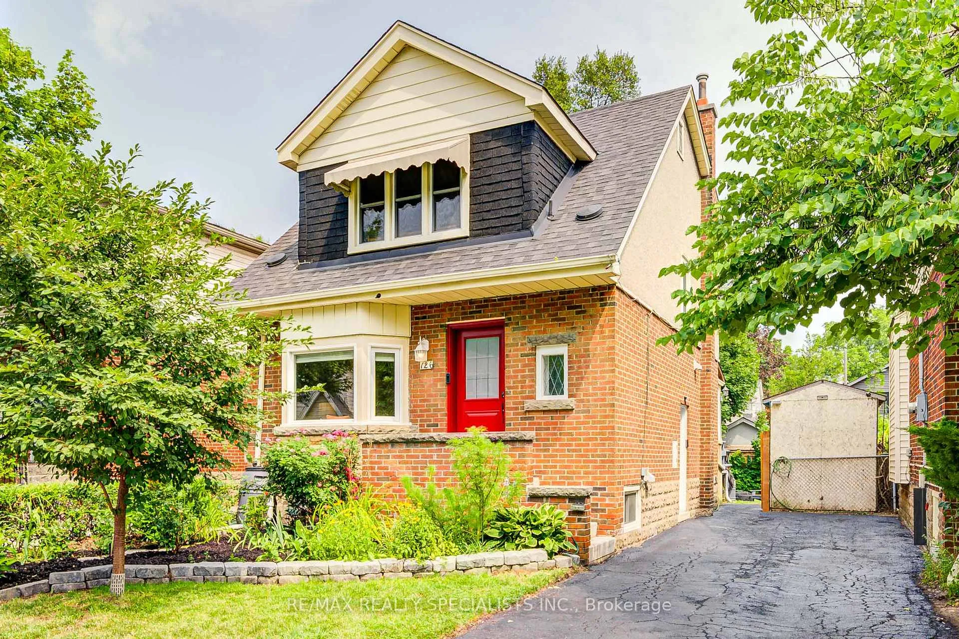 Front of 126 Glen Road