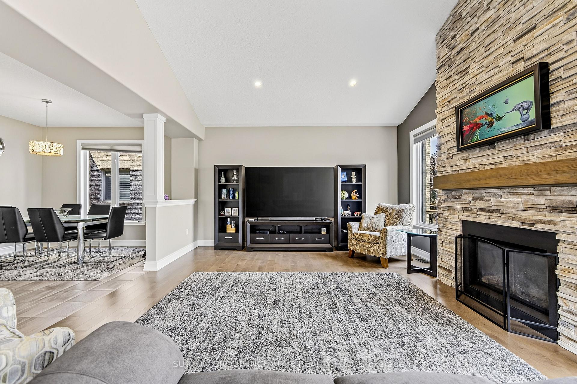 Photo 20 of 22 Britannic Lane, Barrie, Innis-Shore — HOMEH