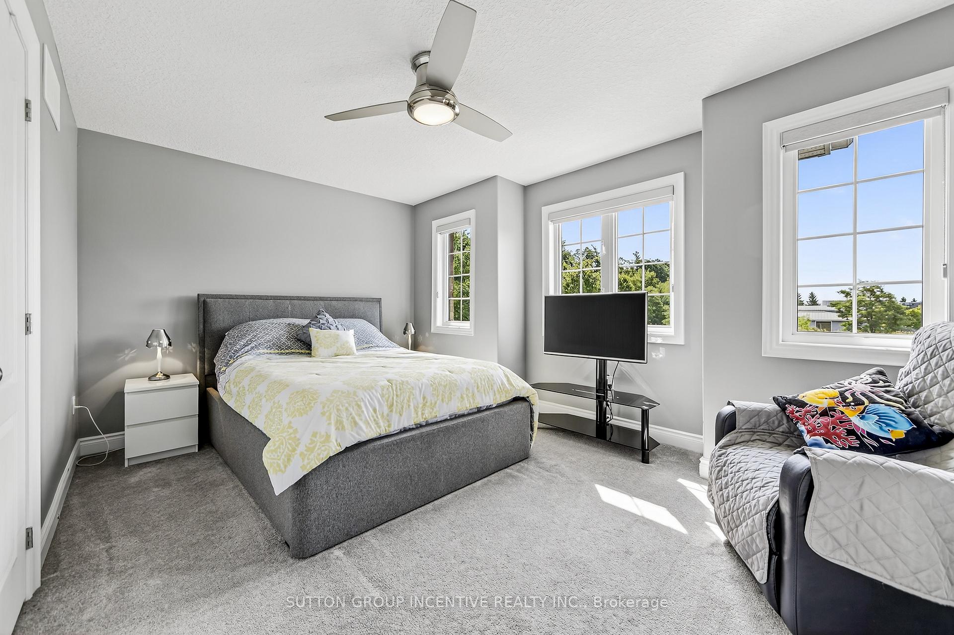 Photo 26 of 22 Britannic Lane, Barrie, Innis-Shore — HOMEH