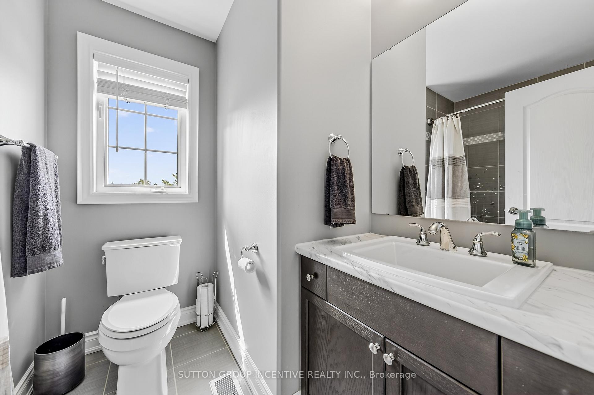 Photo 31 of 22 Britannic Lane, Barrie, Innis-Shore — HOMEH