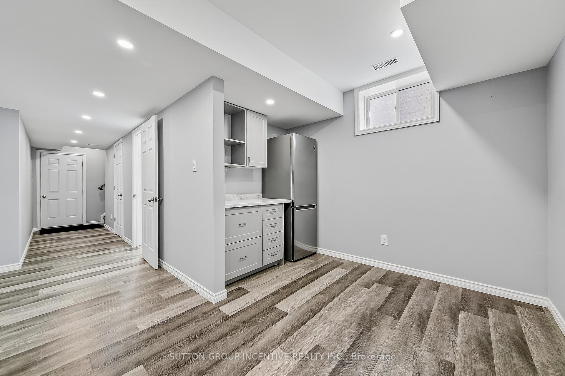 Photo 33 of 22 Britannic Lane, Barrie, Innis-Shore — HOMEH