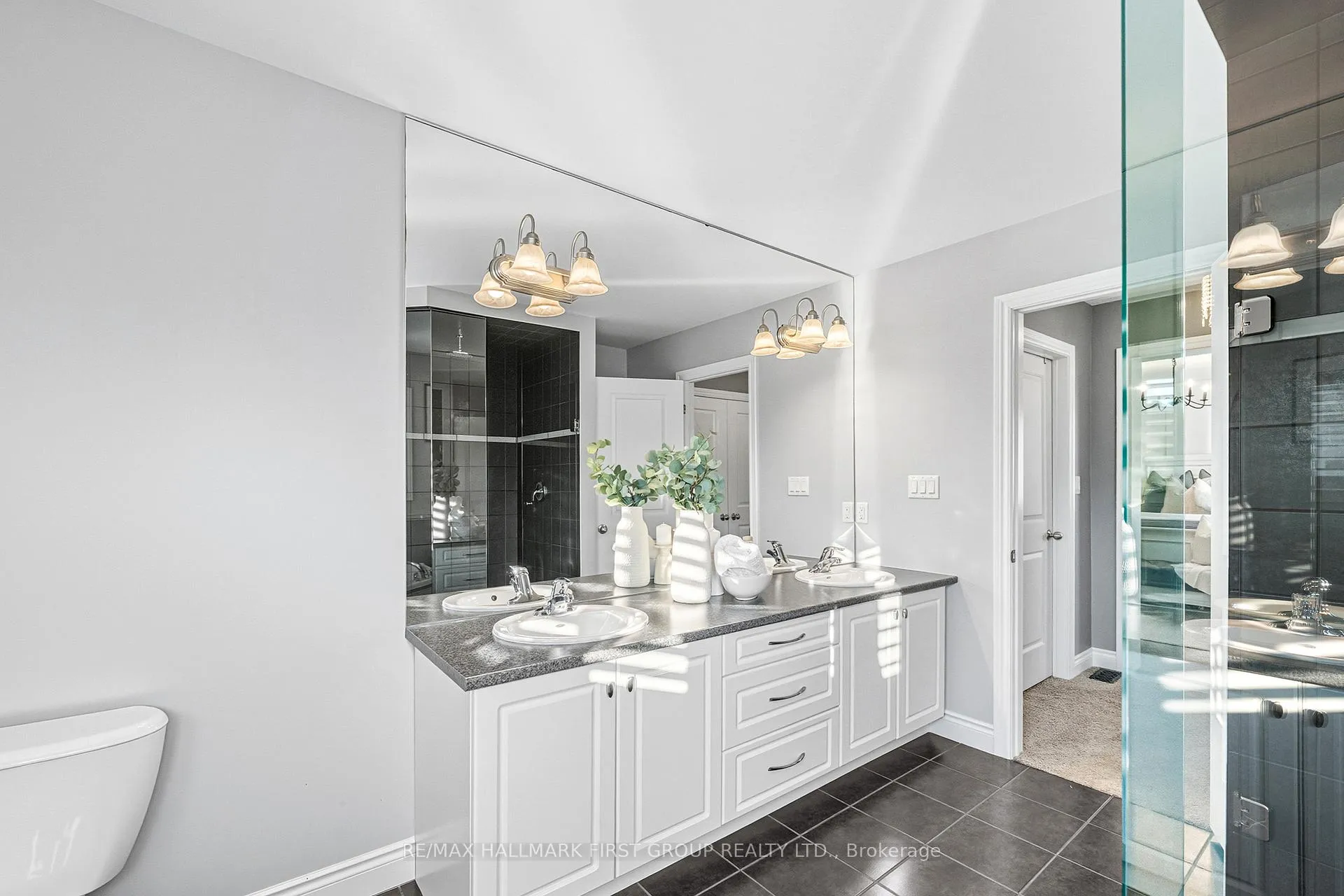 Photo 26 of 11 Murray Tabb Street, Clarington, Bowmanville — HOMEH