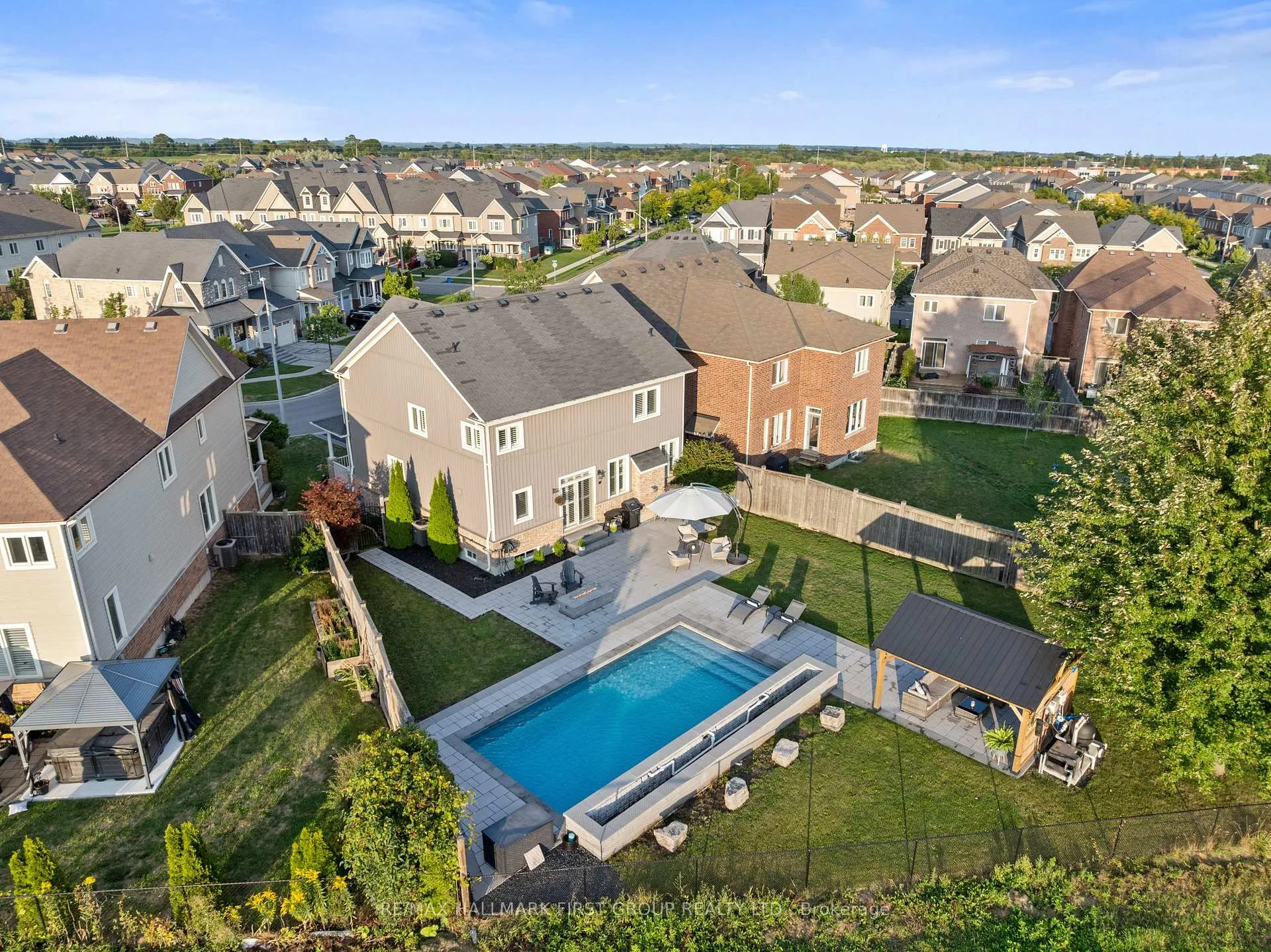 Photo 39 of 11 Murray Tabb Street, Clarington, Bowmanville — HOMEH