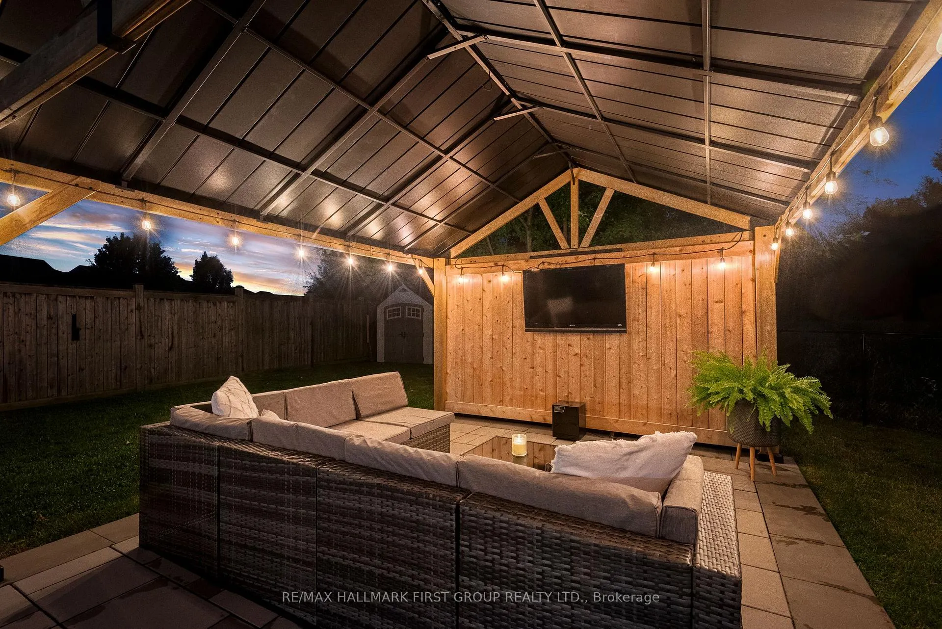 Photo 45 of 11 Murray Tabb Street, Clarington, Bowmanville — HOMEH