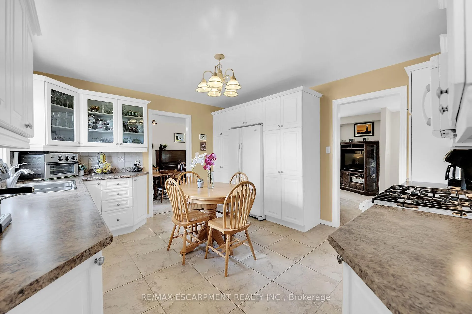 Photo 16 of 3 Short Street, Hamilton, Stoney Creek — HOMEH