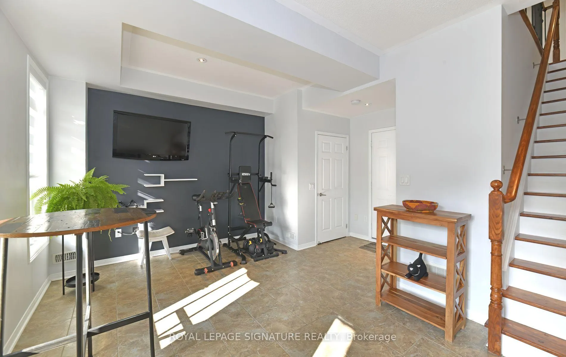 Photo 4 of 116 Harbourside Drive, Whitby, Port Whitby — HOMEH