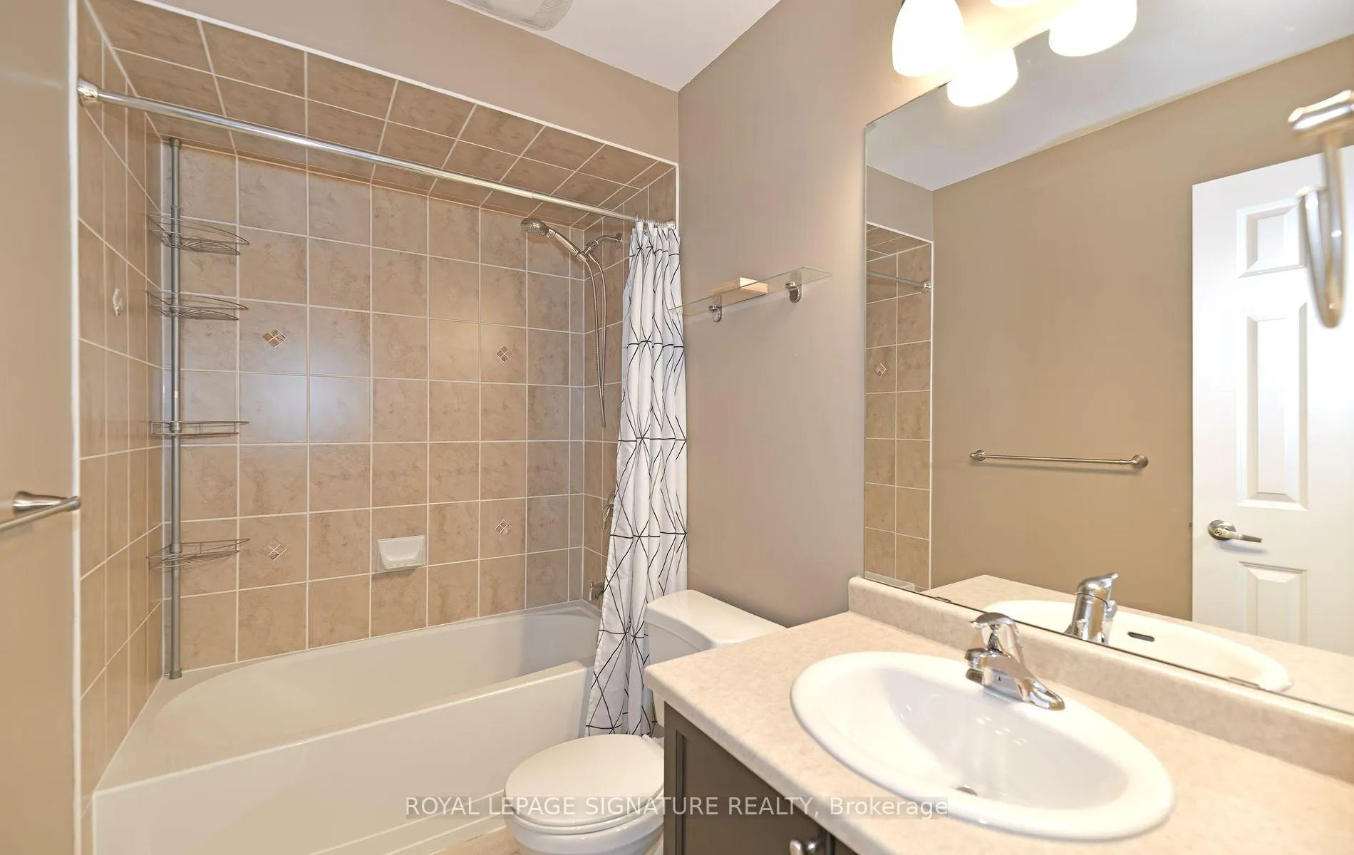 Photo 23 of 116 Harbourside Drive, Whitby, Port Whitby — HOMEH