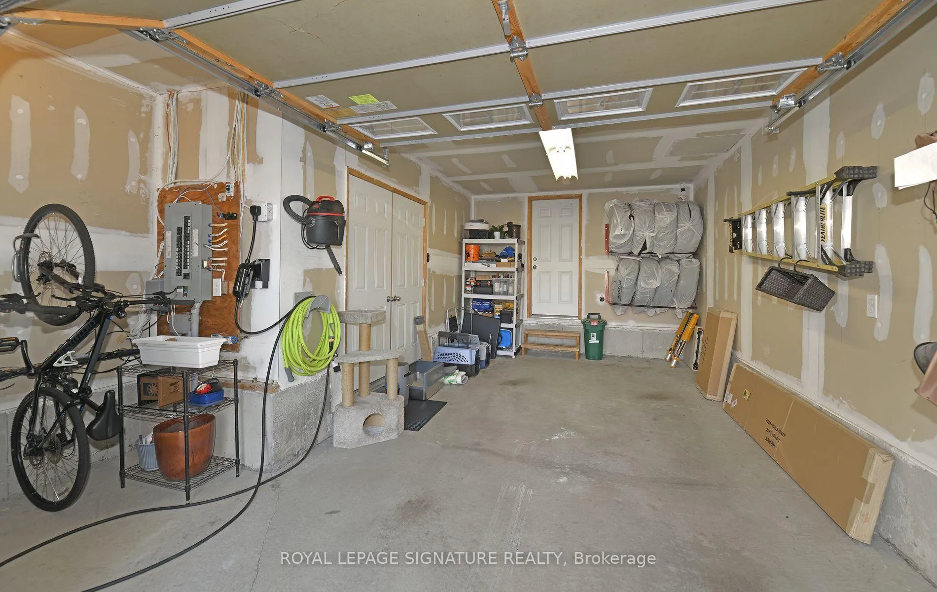 Photo 24 of 116 Harbourside Drive, Whitby, Port Whitby — HOMEH