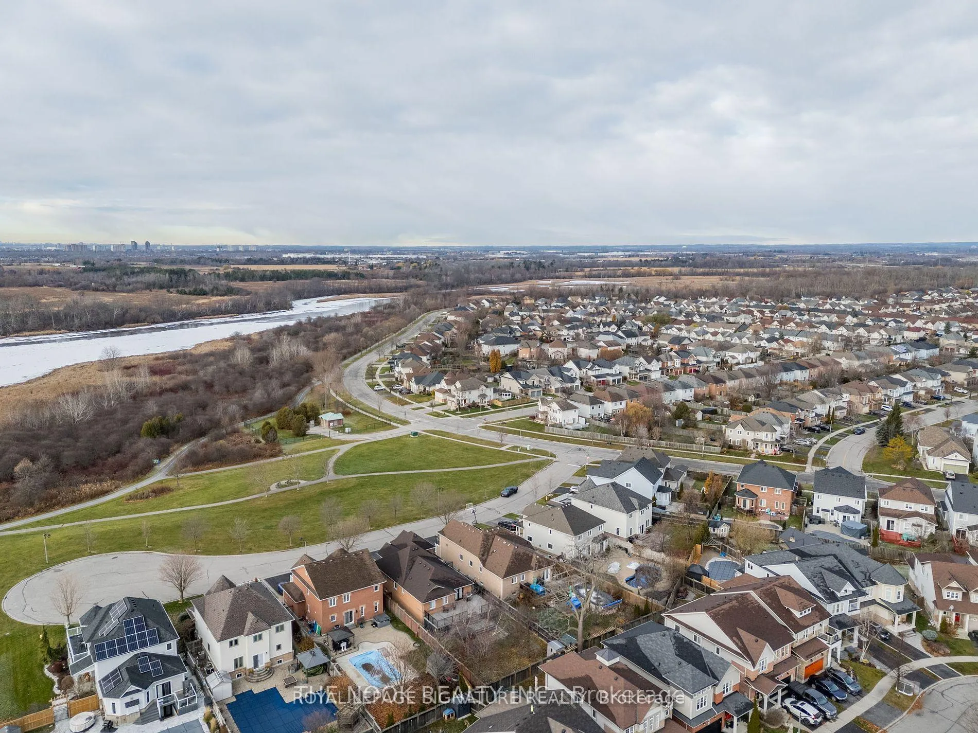 Photo 27 of 116 Harbourside Drive, Whitby, Port Whitby — HOMEH