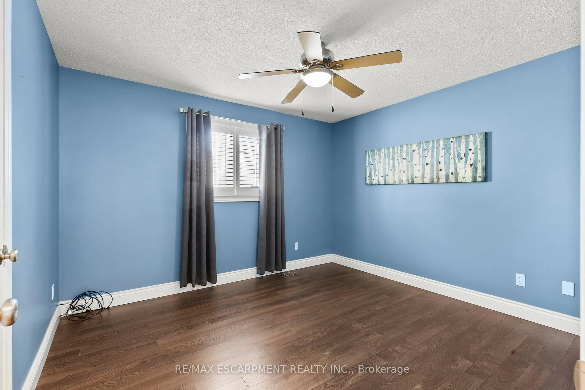 Photo 29 of 37 Darrow Drive, Hamilton, Stoney Creek — HOMEH
