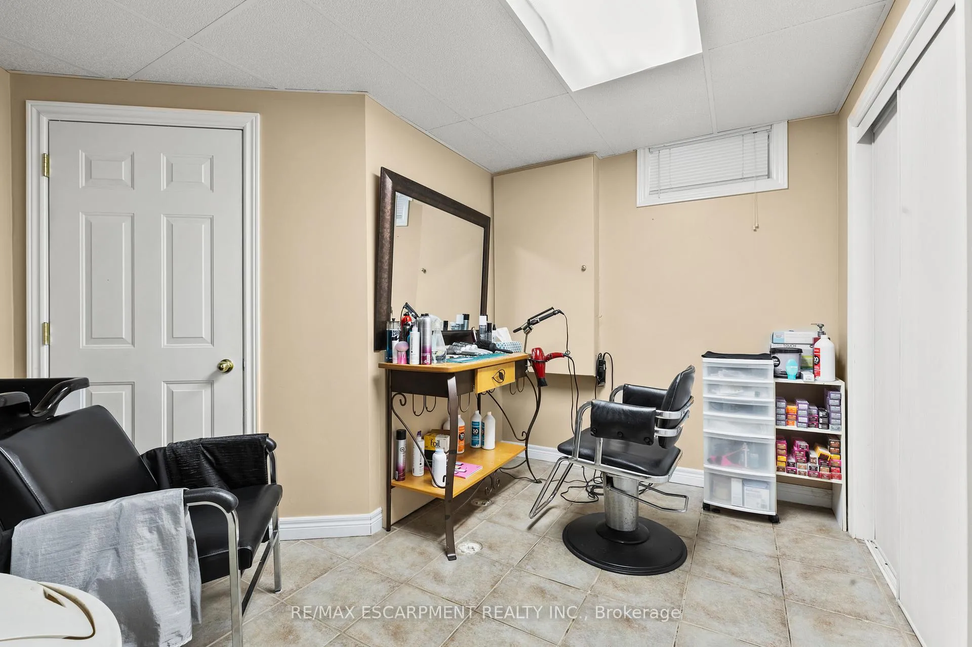 Photo 39 of 37 Darrow Drive, Hamilton, Stoney Creek — HOMEH