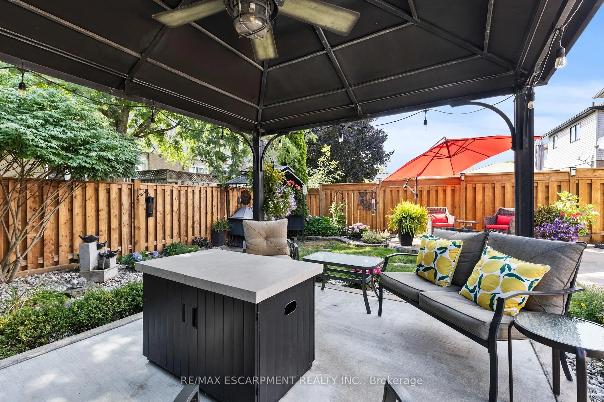 Photo 46 of 37 Darrow Drive, Hamilton, Stoney Creek — HOMEH