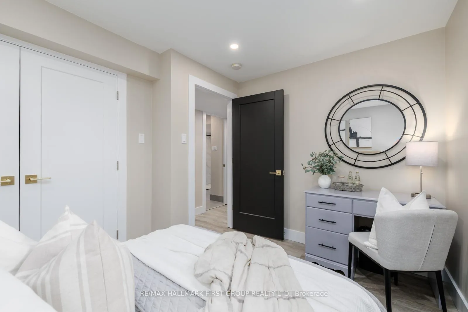 Photo 33 of 27 Louis Way, Scugog, Port Perry — HOMEH