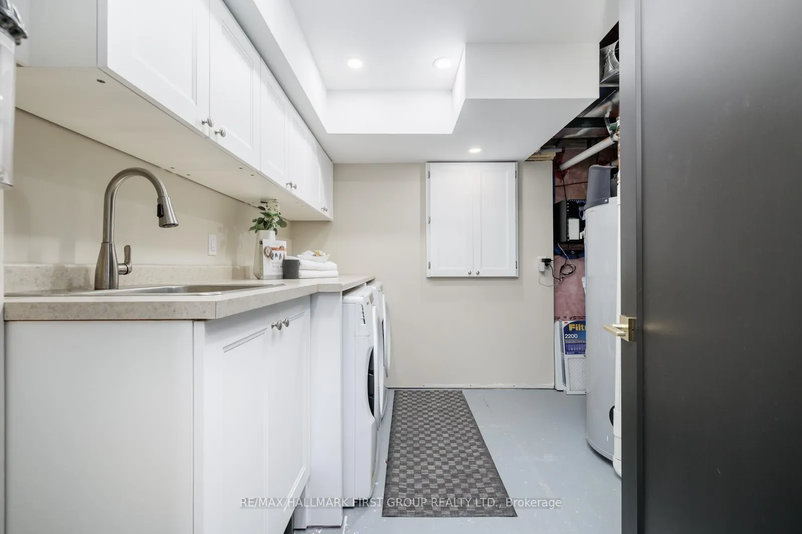 Photo 38 of 27 Louis Way, Scugog, Port Perry — HOMEH