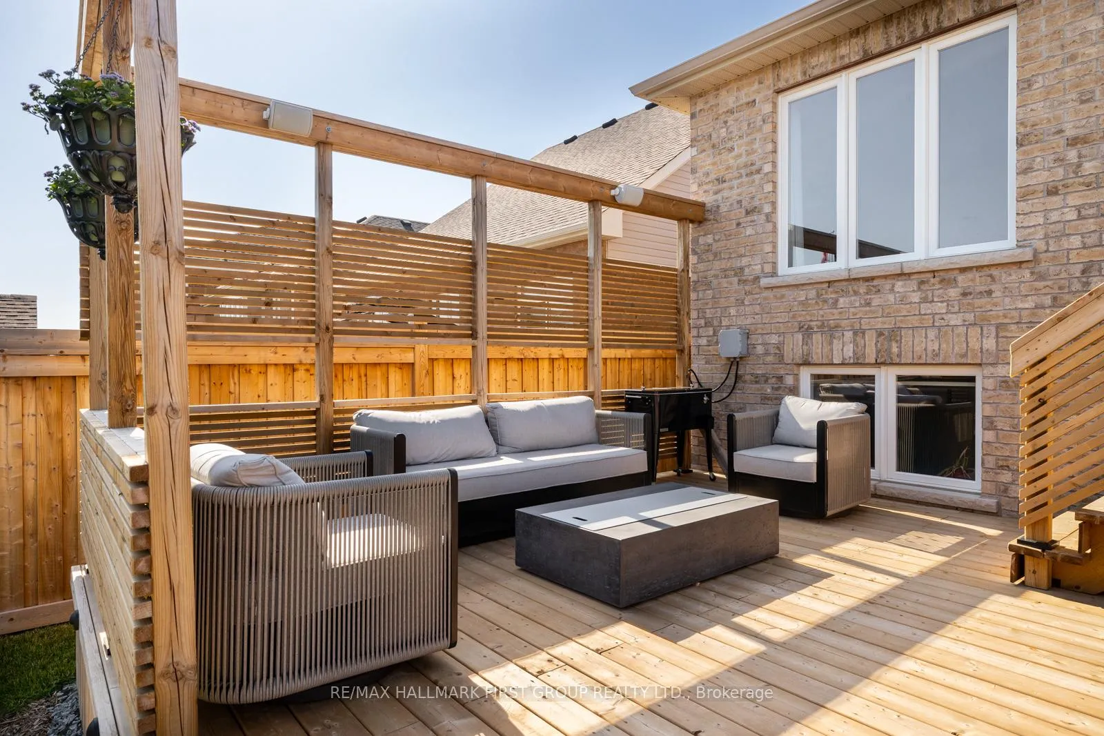 Photo 40 of 27 Louis Way, Scugog, Port Perry — HOMEH
