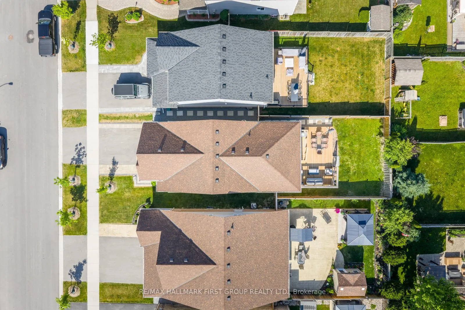 Photo 47 of 27 Louis Way, Scugog, Port Perry — HOMEH