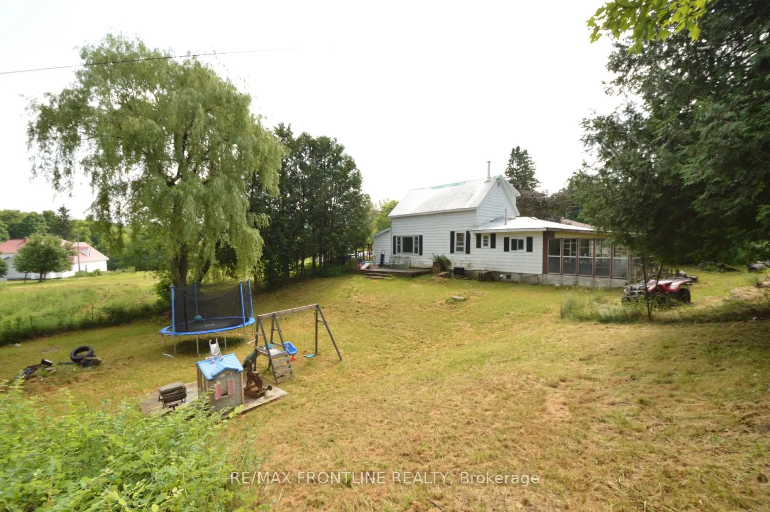 Photo 2 of 1020 St. Pierres Road, Frontenac, Frontenac North — HOMEH