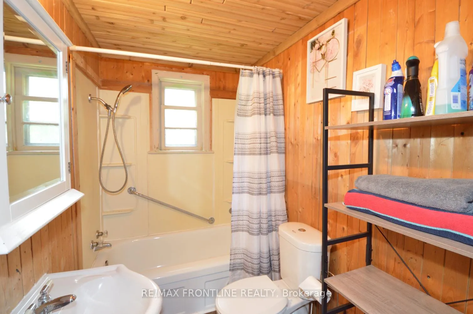 Photo 18 of 1020 St. Pierres Road, Frontenac, Frontenac North — HOMEH