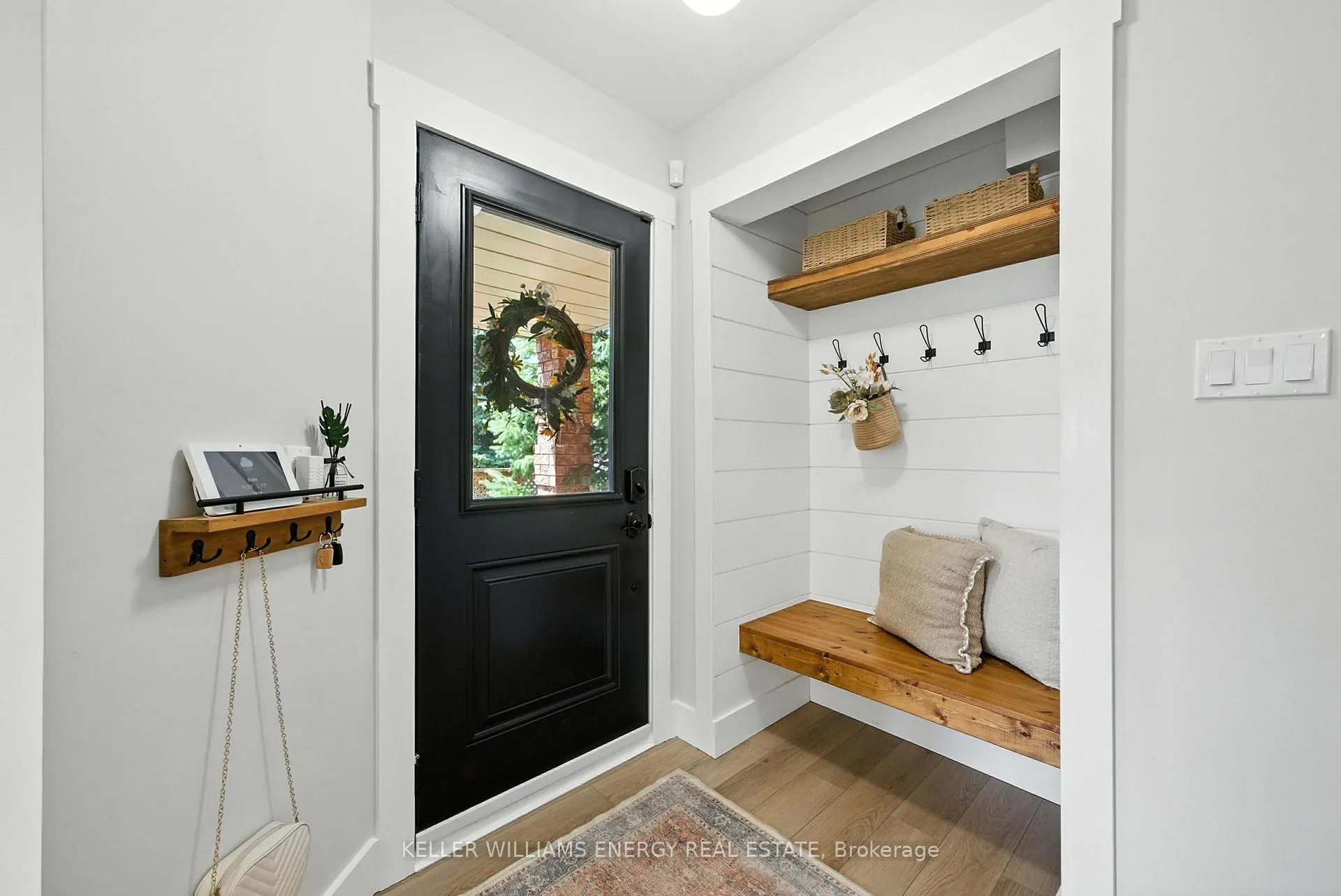 Photo 17 of 9 Glen Ray Court, Clarington, Bowmanville — HOMEH