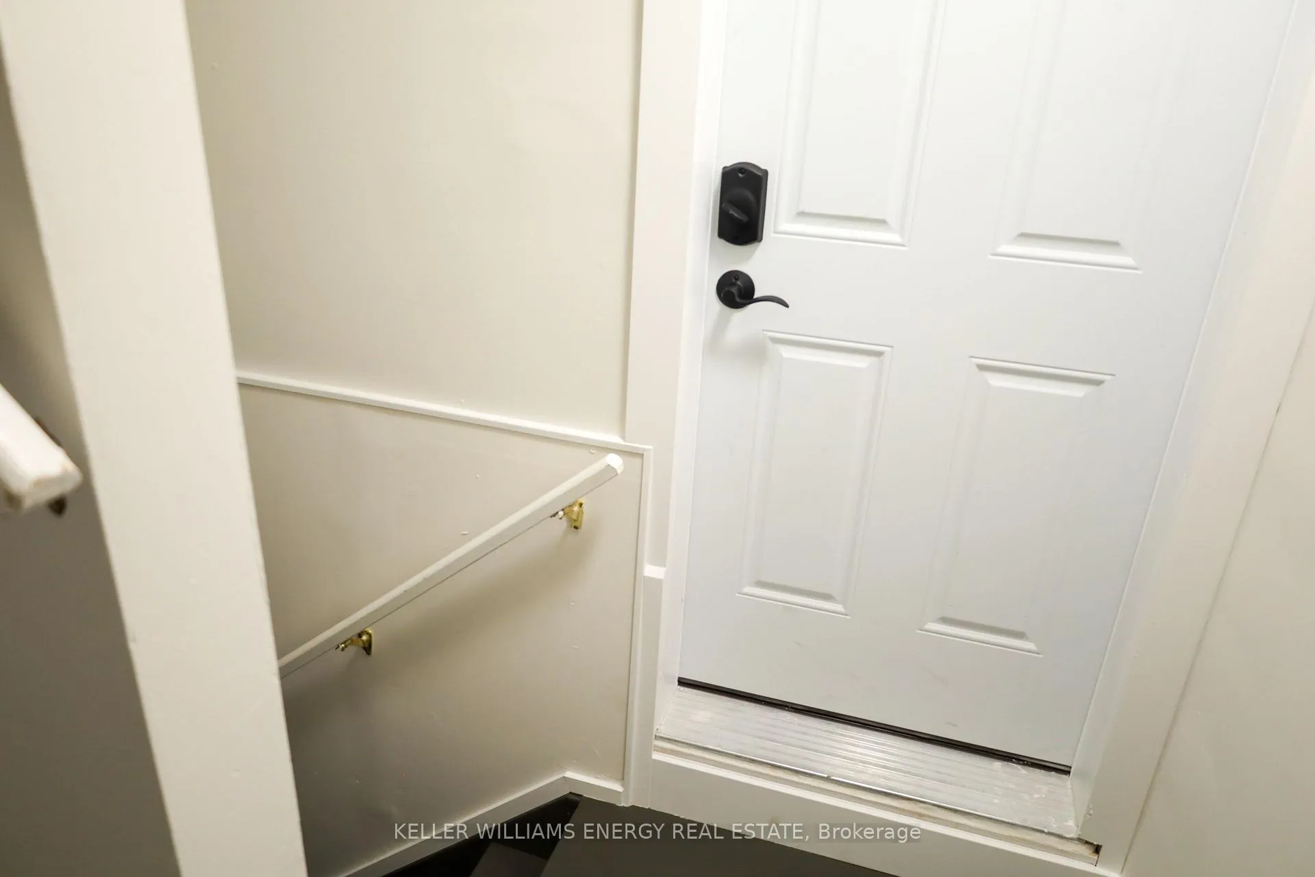 Photo 34 of 9 Glen Ray Court, Clarington, Bowmanville — HOMEH
