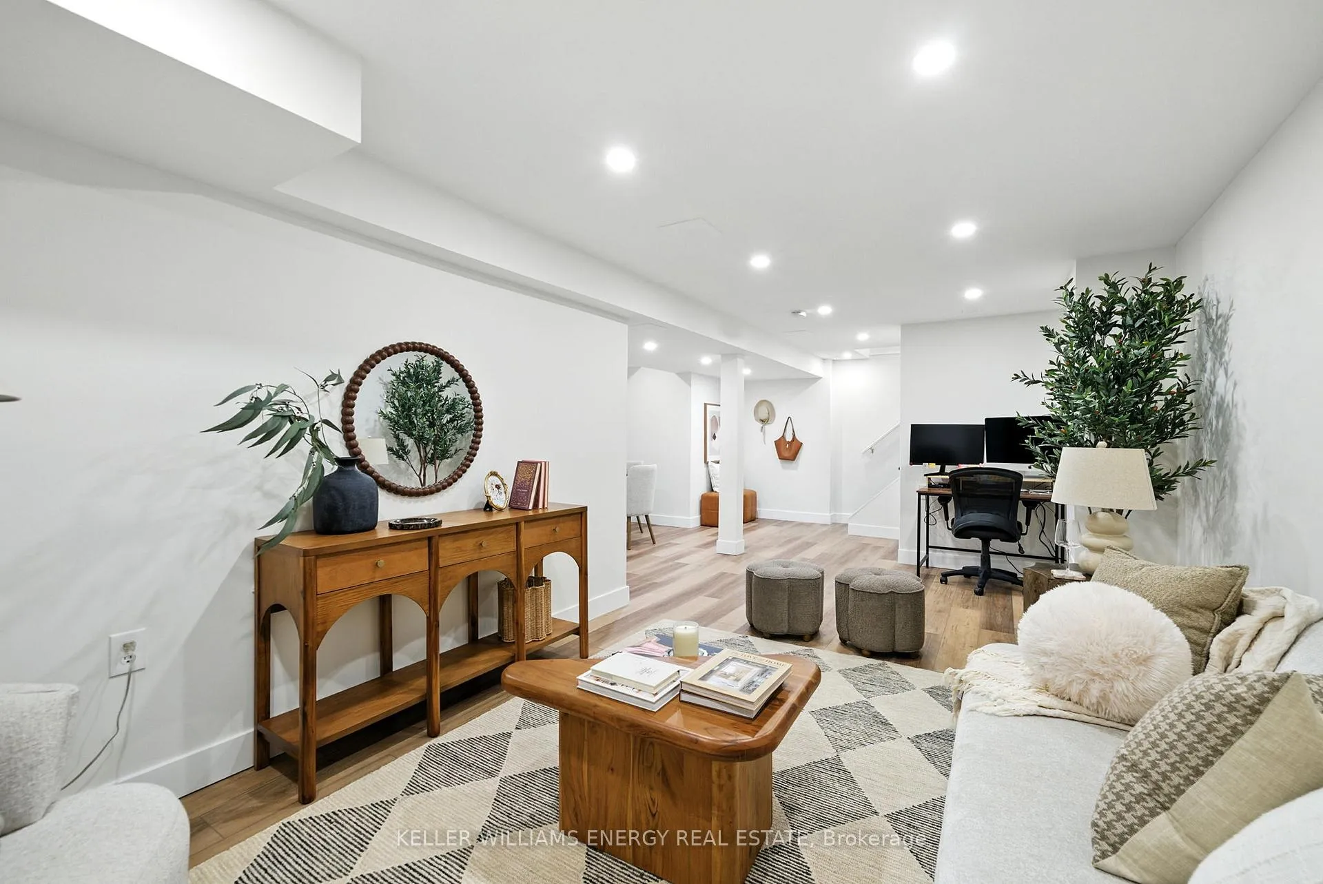 Photo 38 of 9 Glen Ray Court, Clarington, Bowmanville — HOMEH