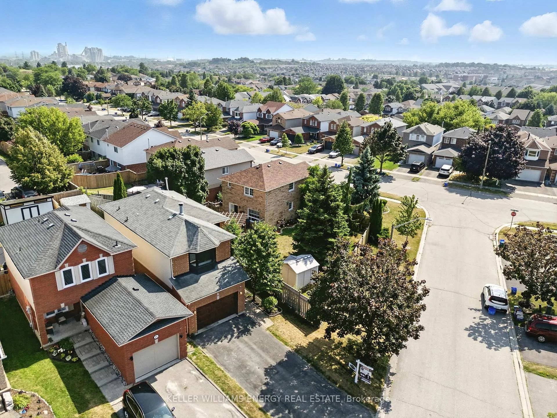 Photo 49 of 9 Glen Ray Court, Clarington, Bowmanville — HOMEH