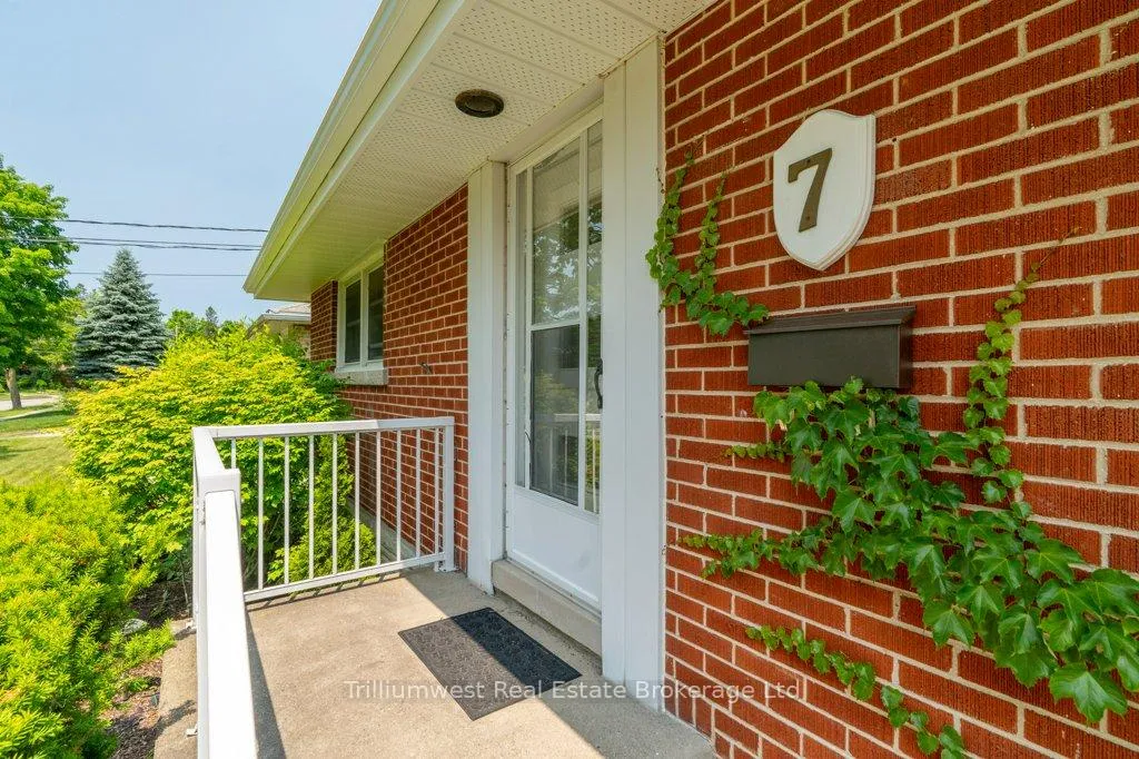 Photo 9 of 7 Hamel Avenue, Guelph, Exhibition Park — HOMEH