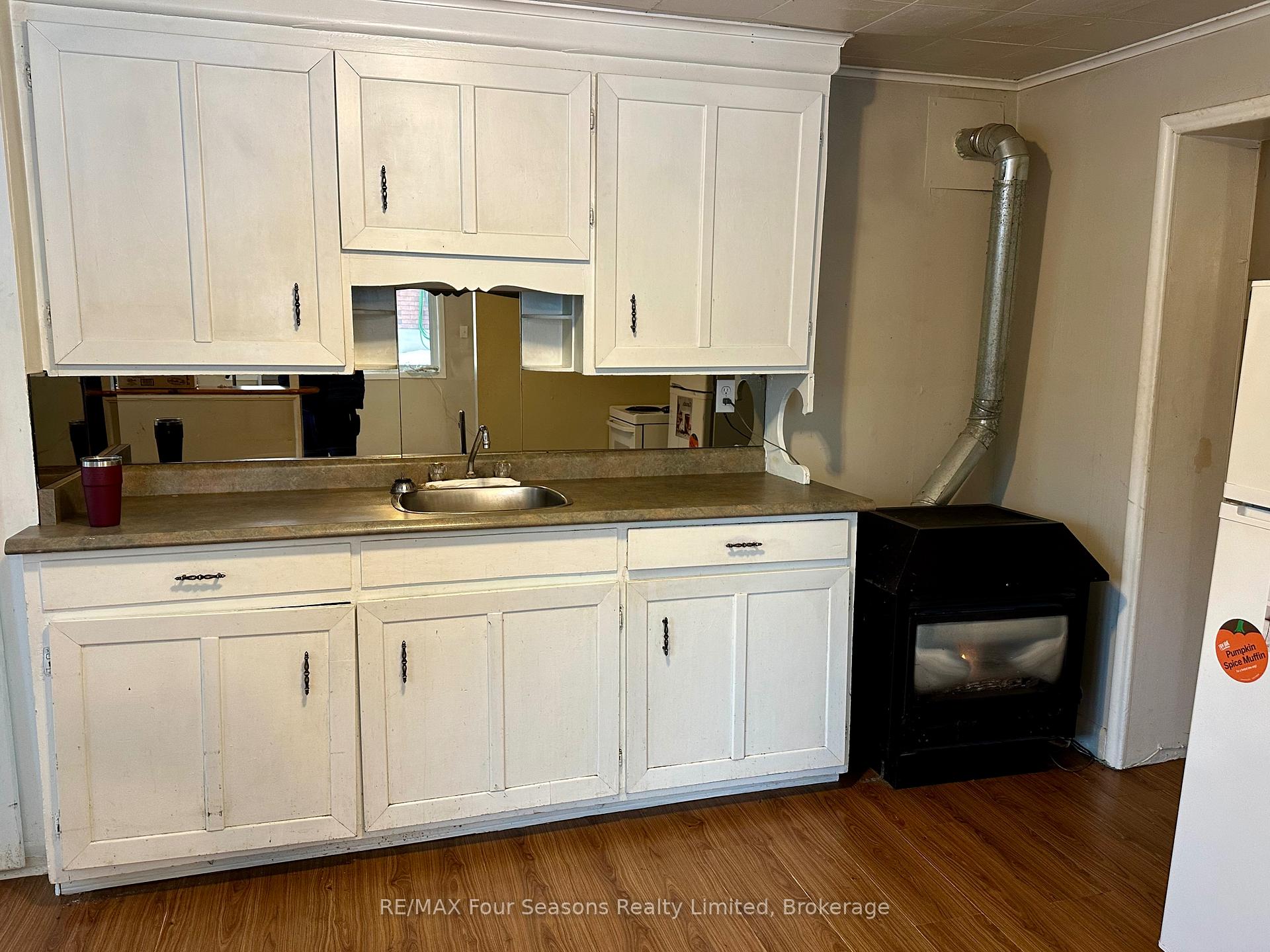 Photo 19 of 210 Saunders Street, Clearview, Stayner — HOMEH