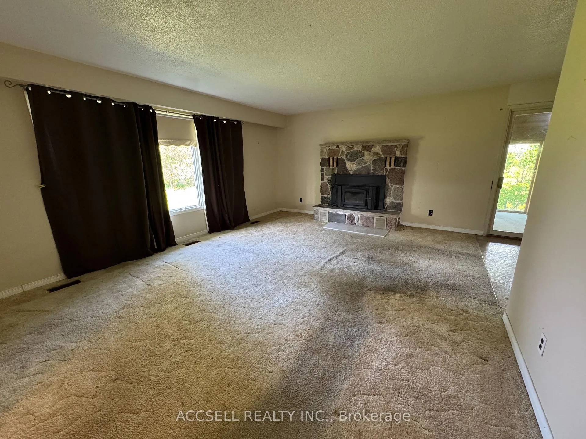 Photo 3 of 794462 East Back Line, Grey Highlands — HOMEH