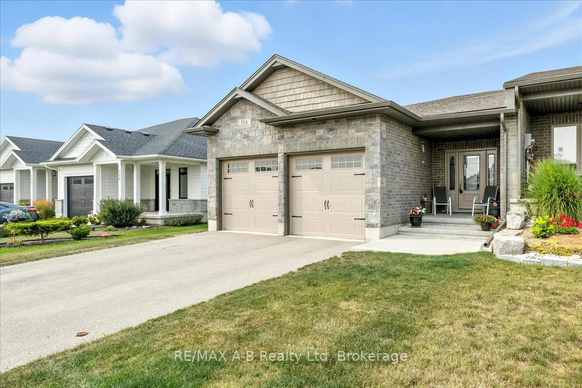 Photo 4 of 154 Ridgewood Crescent E, St. Marys — HOMEH