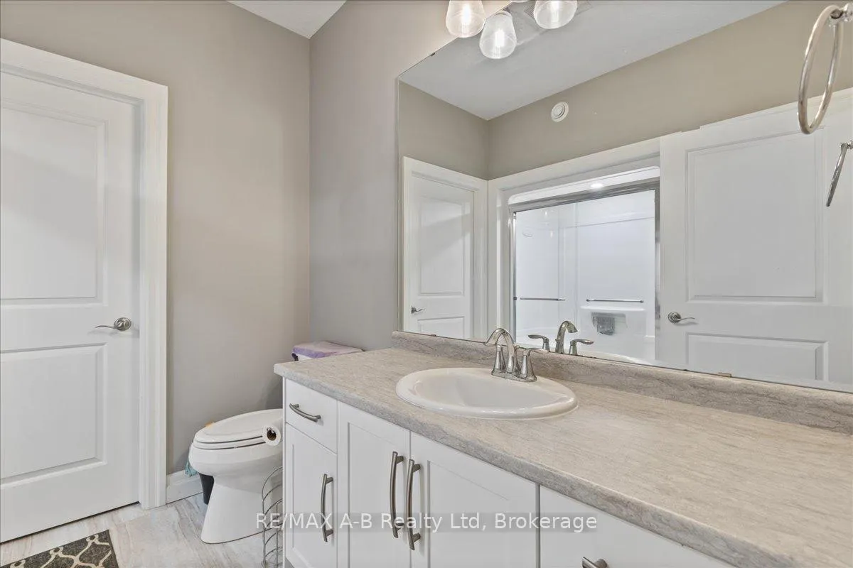 Photo 21 of 154 Ridgewood Crescent E, St. Marys — HOMEH