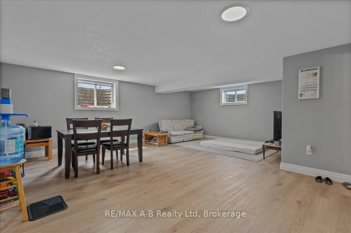 Photo 24 of 154 Ridgewood Crescent E, St. Marys — HOMEH