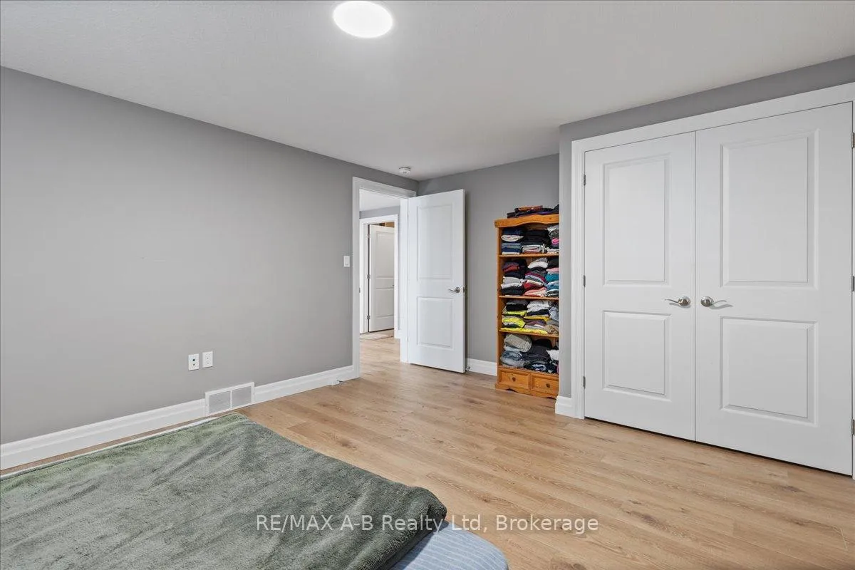 Photo 29 of 154 Ridgewood Crescent E, St. Marys — HOMEH
