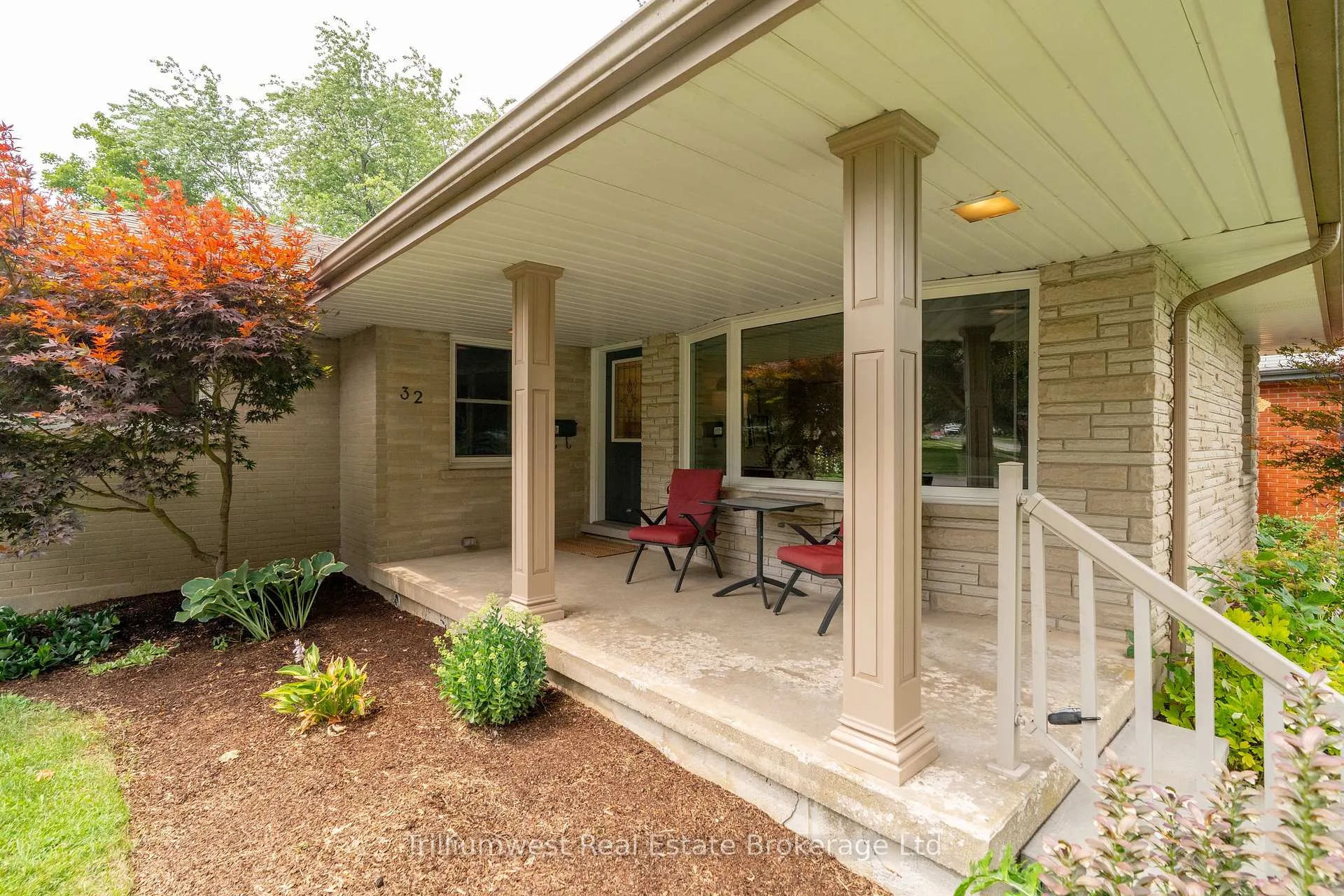 Photo 3 of 32 Elginfield Drive, Guelph, Grange Road — HOMEH