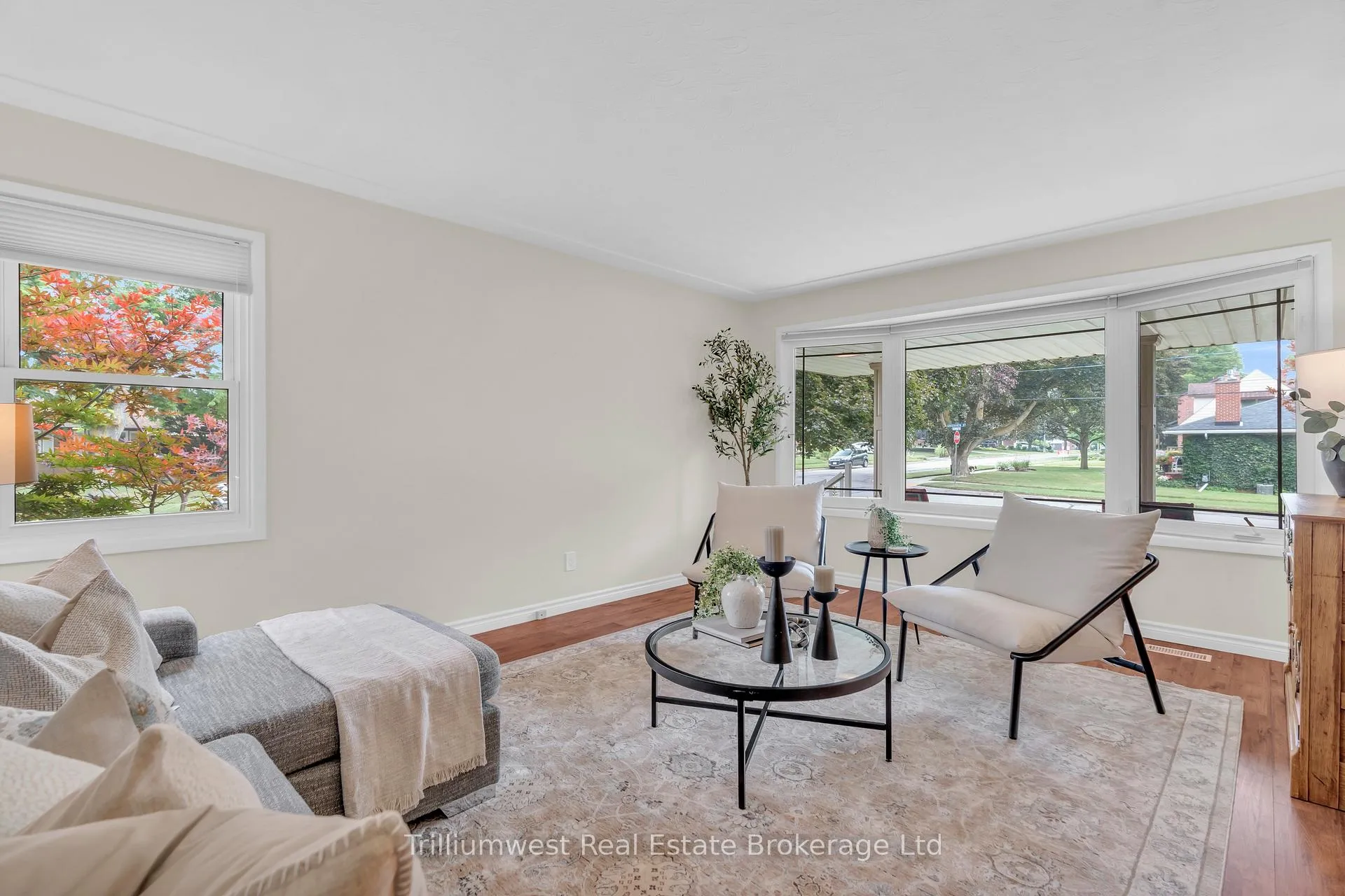 Photo 6 of 32 Elginfield Drive, Guelph, Grange Road — HOMEH