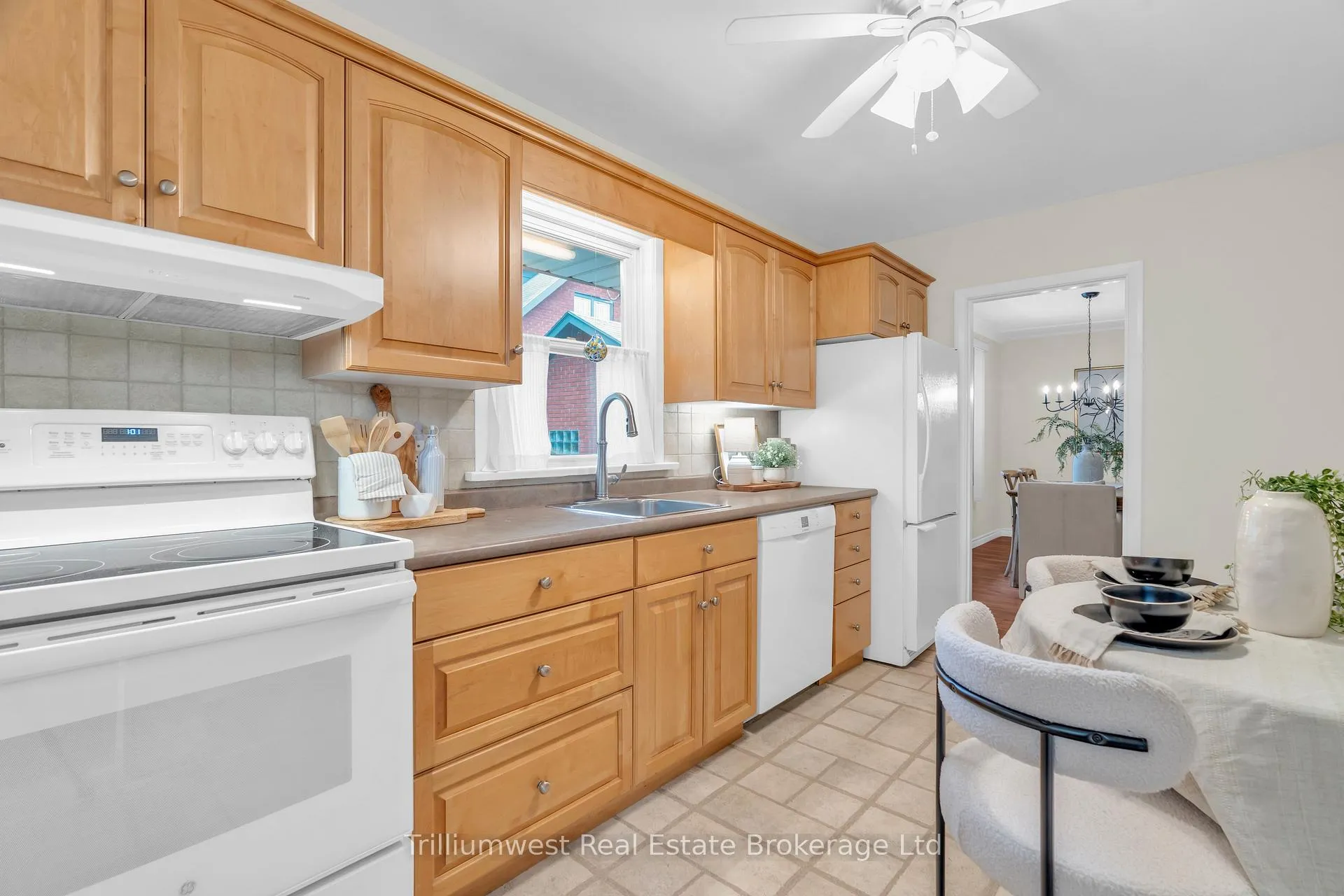 Photo 17 of 32 Elginfield Drive, Guelph, Grange Road — HOMEH