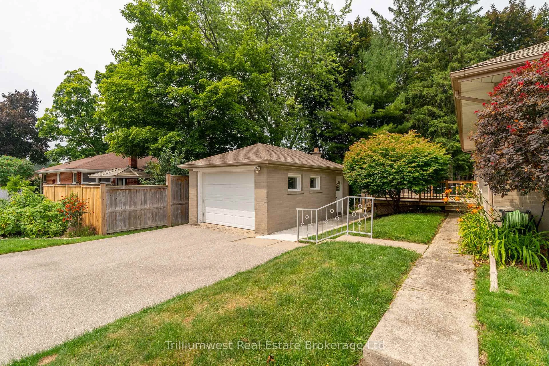 Photo 31 of 32 Elginfield Drive, Guelph, Grange Road — HOMEH