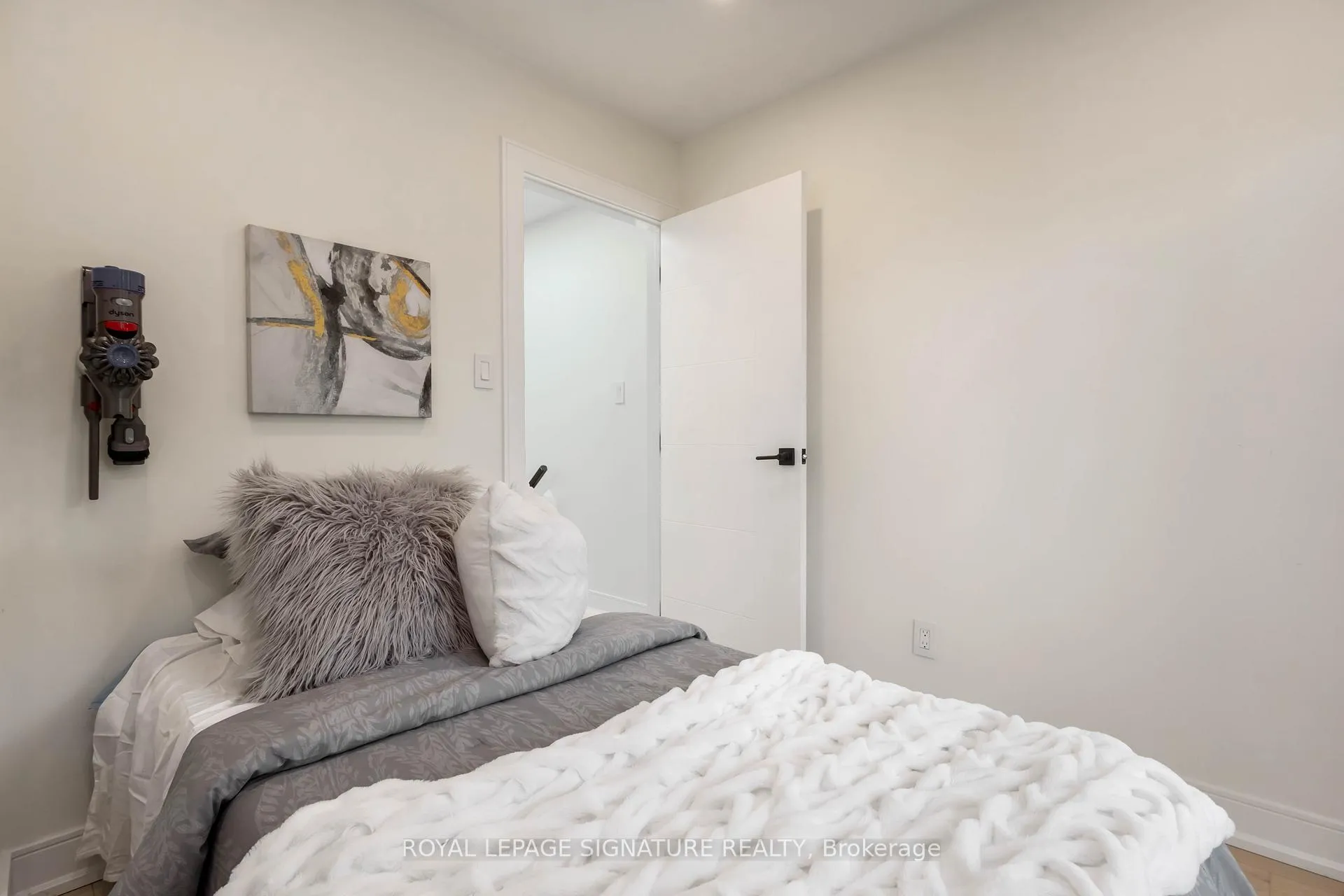 Photo 22 of 56 Drayton Avenue, Toronto, Woodbine Corridor — HOMEH