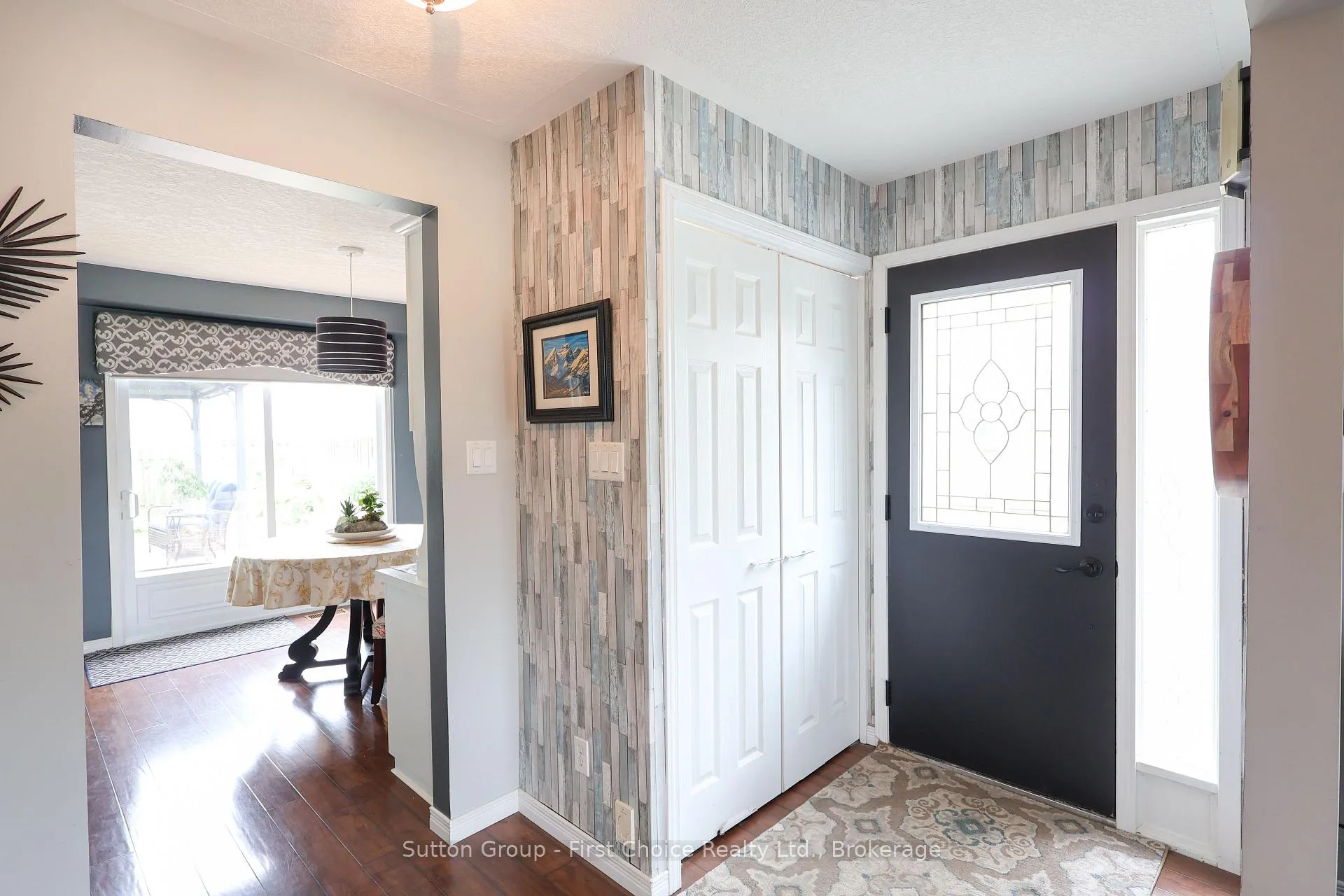 Photo 4 of 123 Forman Avenue, Stratford — HOMEH