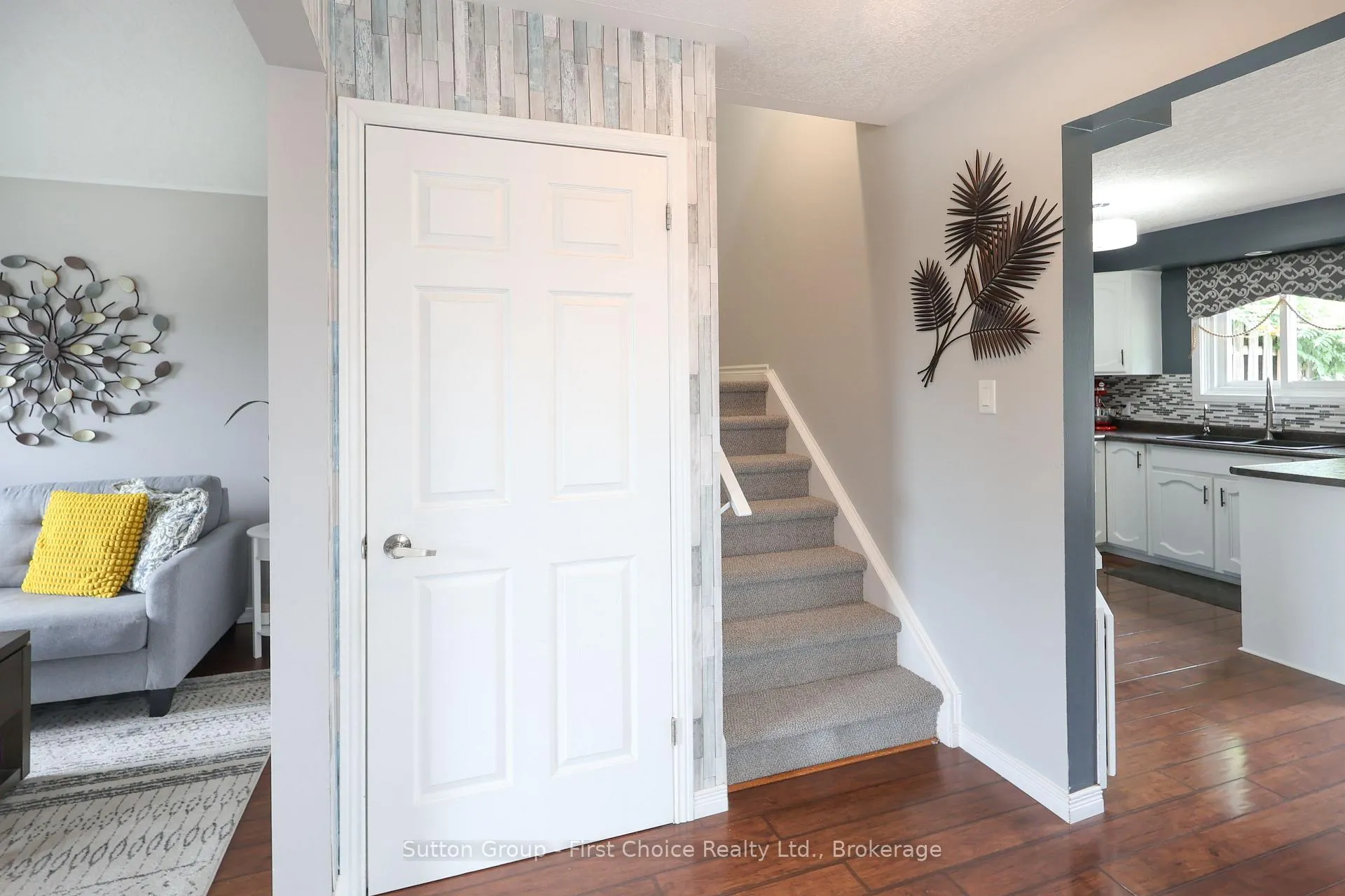 Photo 12 of 123 Forman Avenue, Stratford — HOMEH