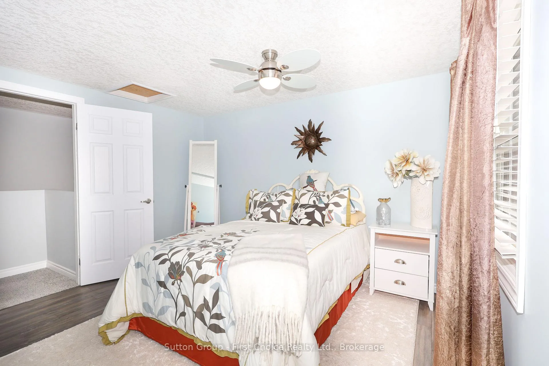 Photo 14 of 123 Forman Avenue, Stratford — HOMEH