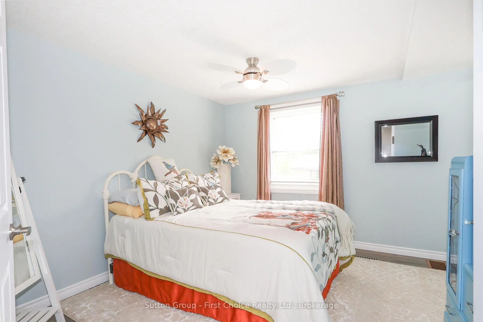 Photo 15 of 123 Forman Avenue, Stratford — HOMEH
